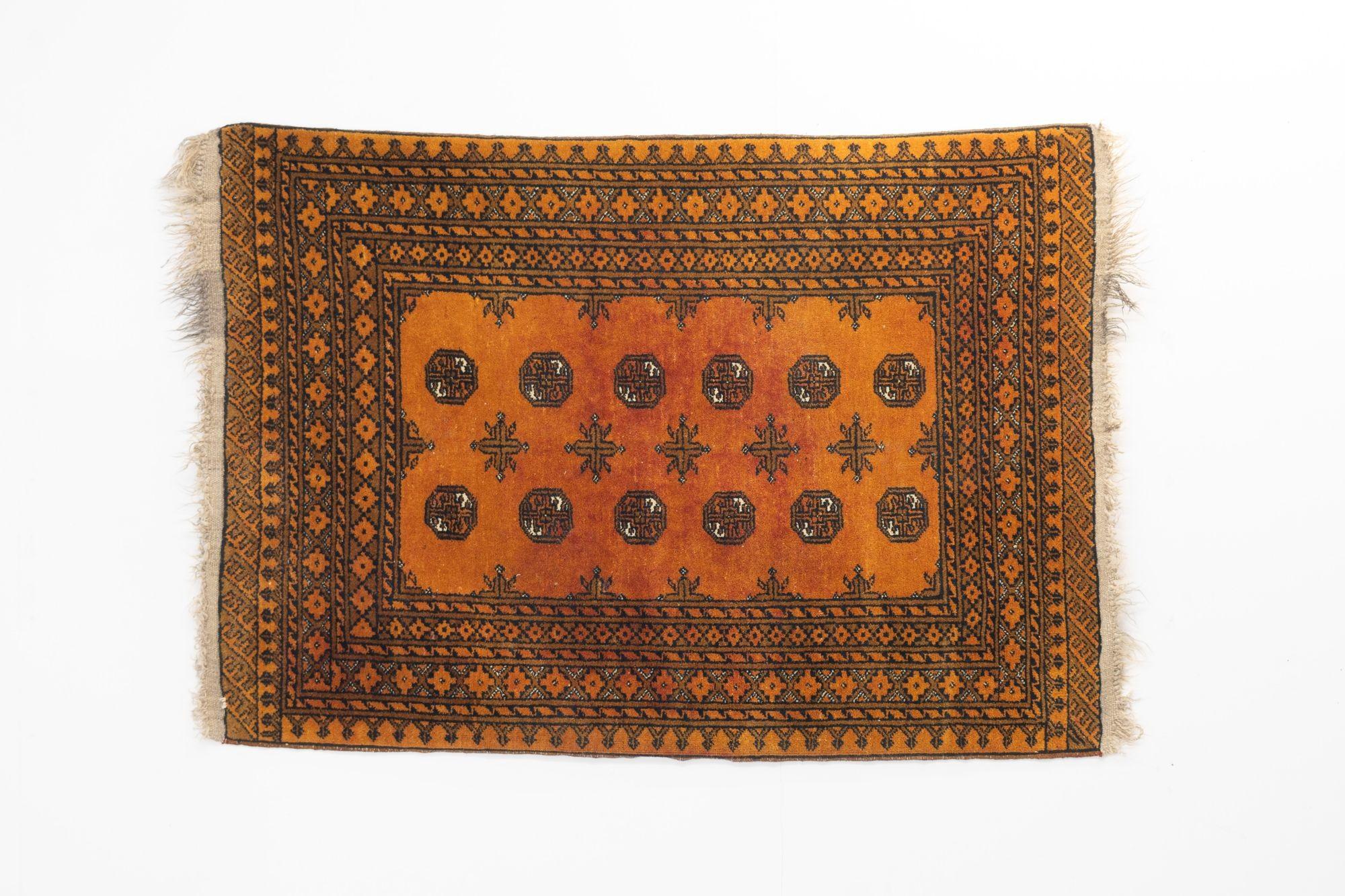 Vintage Afghan hand woven woollen rug. Afghanistan circa 1950.
H 1cm x W 148cm x D 101cm
Please be in touch for an accurate shipping quote.