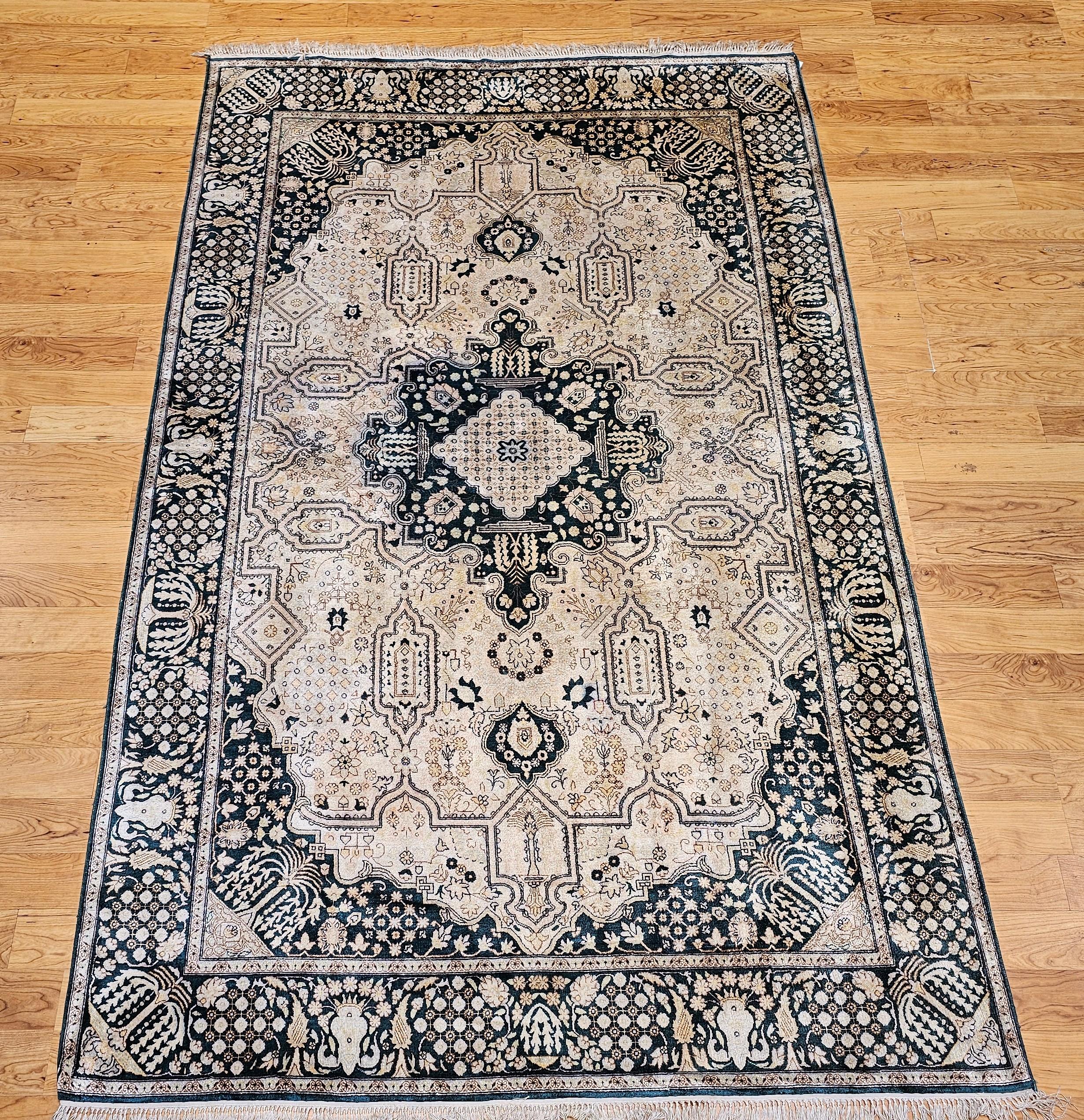 Tapis en soie afghan vintage à motif géométrique sur toute sa surface en vente 9
