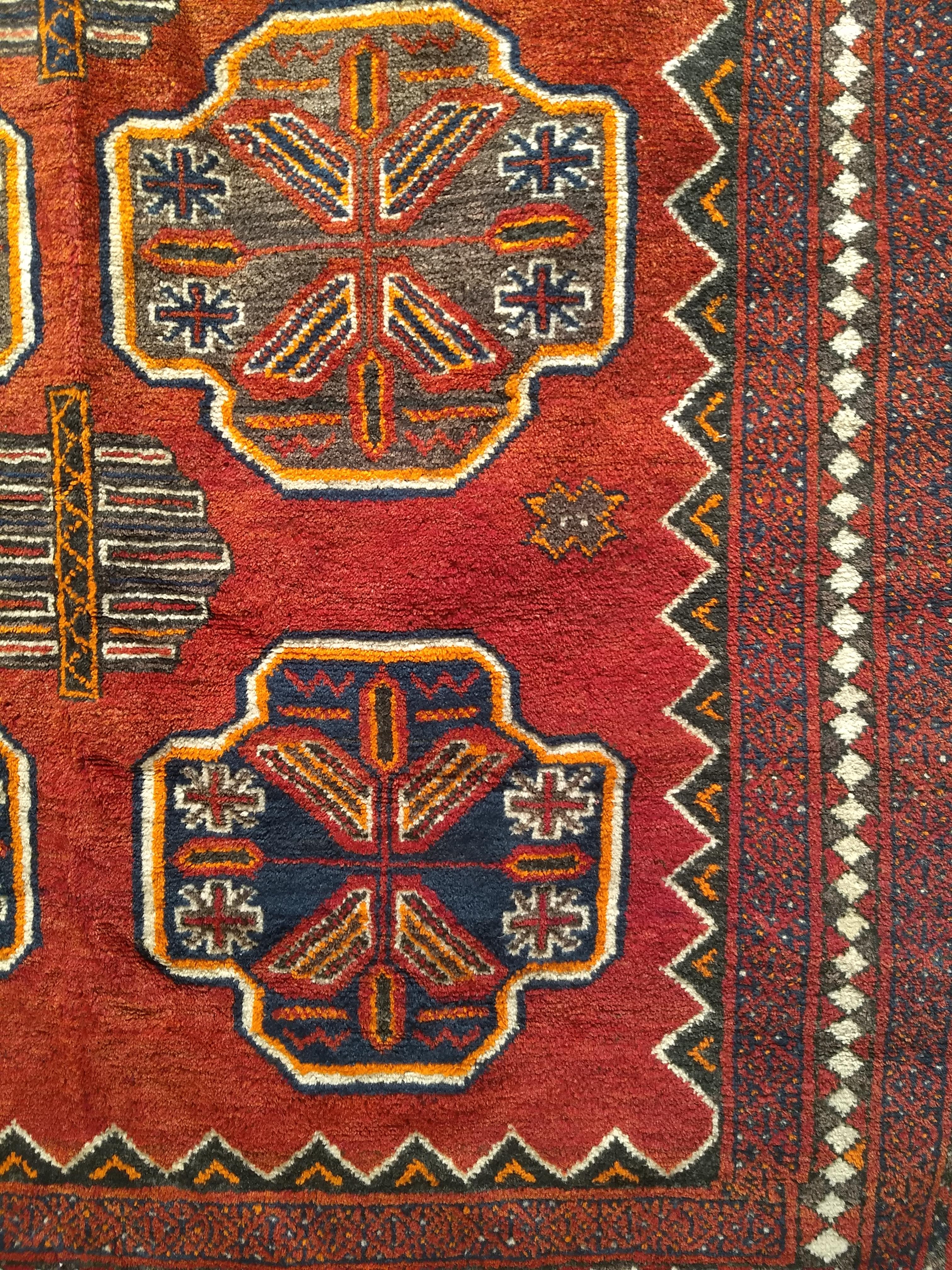 Afghan Tekke Bokhara, Vintage  In Allover Geometrisches Muster in Rot, Marineblau, Grau (Afghanisch) im Angebot
