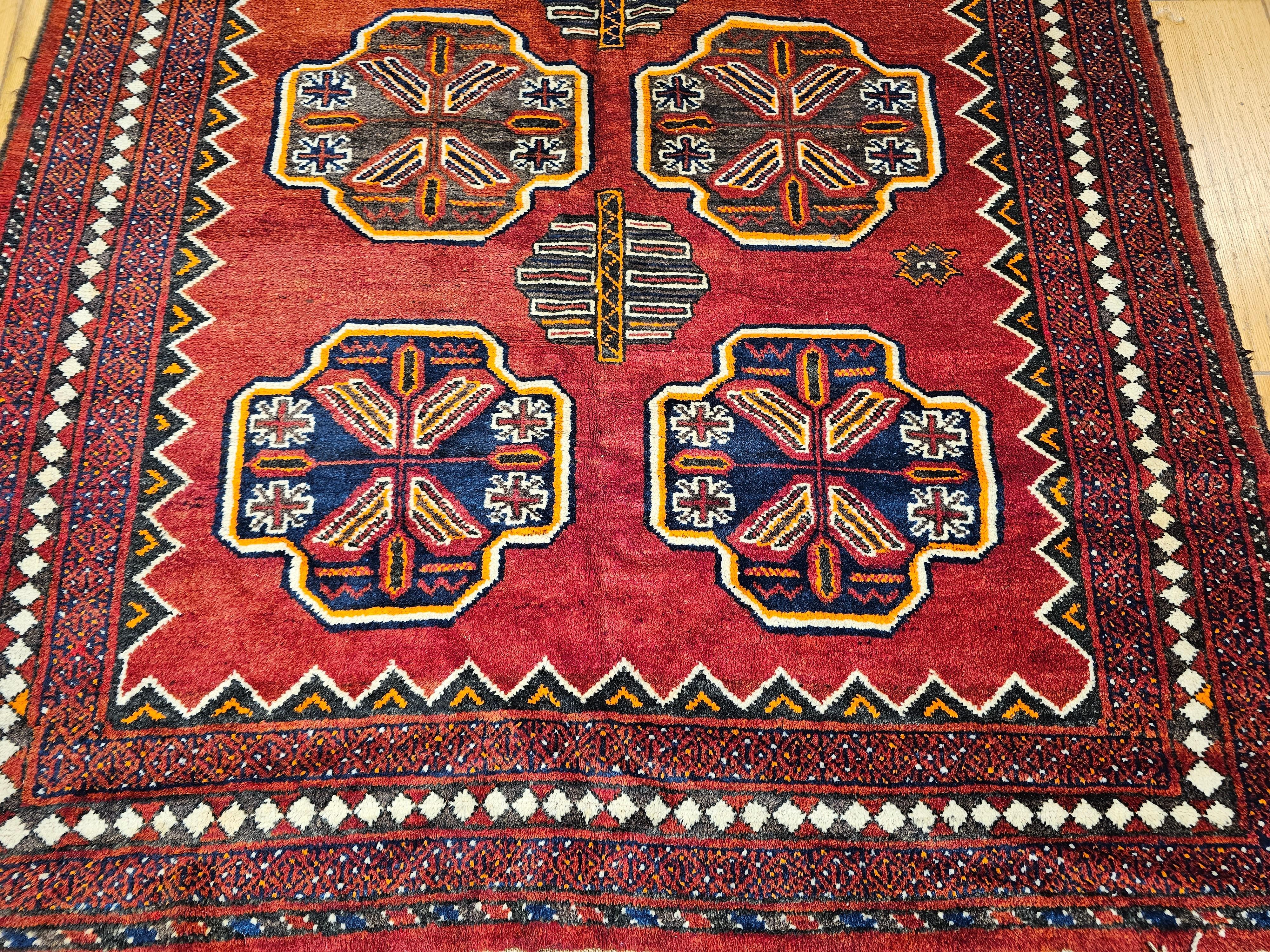Afghan Tekke Bokhara, Vintage  In Allover Geometrisches Muster in Rot, Marineblau, Grau (20. Jahrhundert) im Angebot