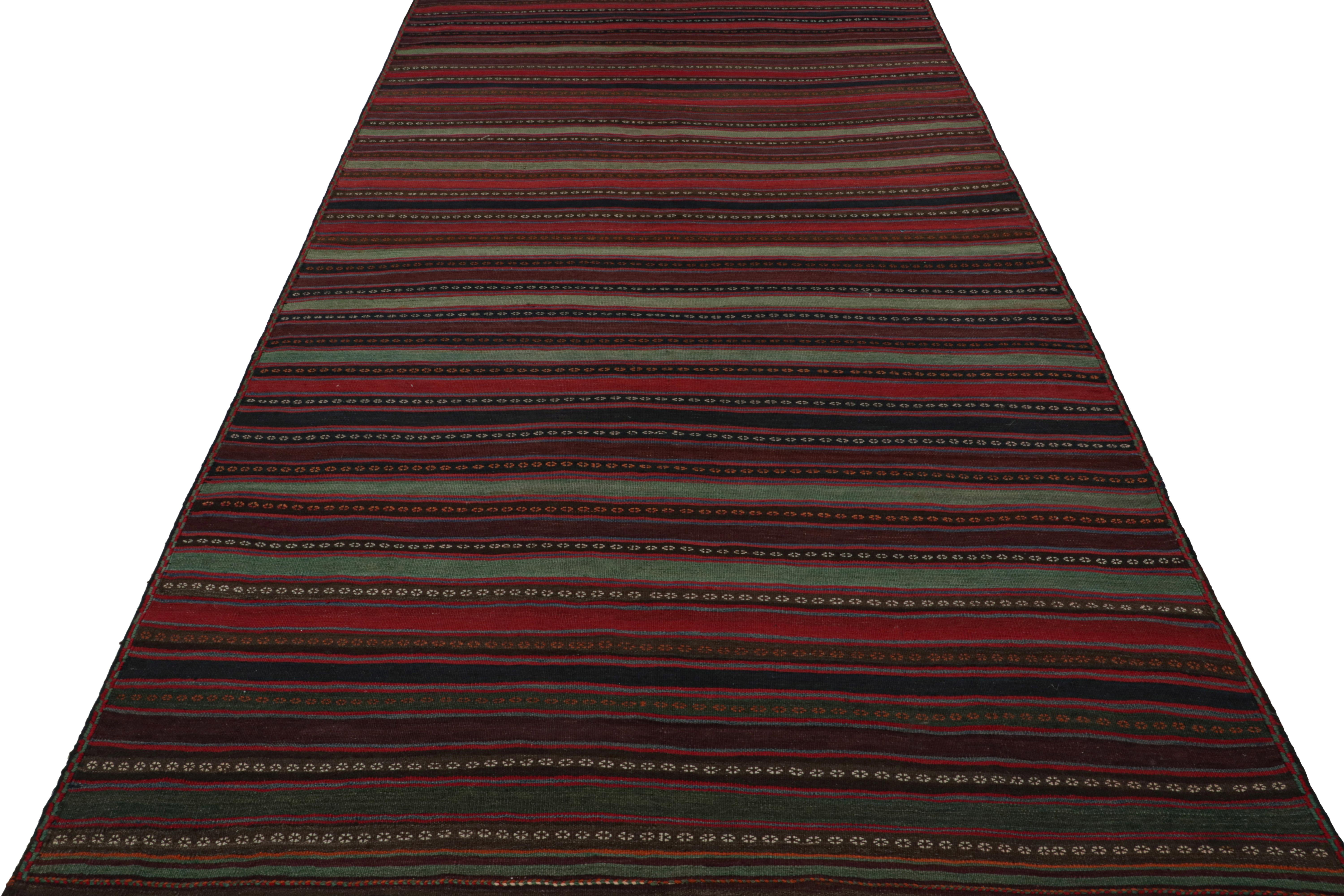 Vintage Afghan Tribal Kilim Teppich mit bunten Streifen, von Rug & Kilim (Kelim) im Angebot