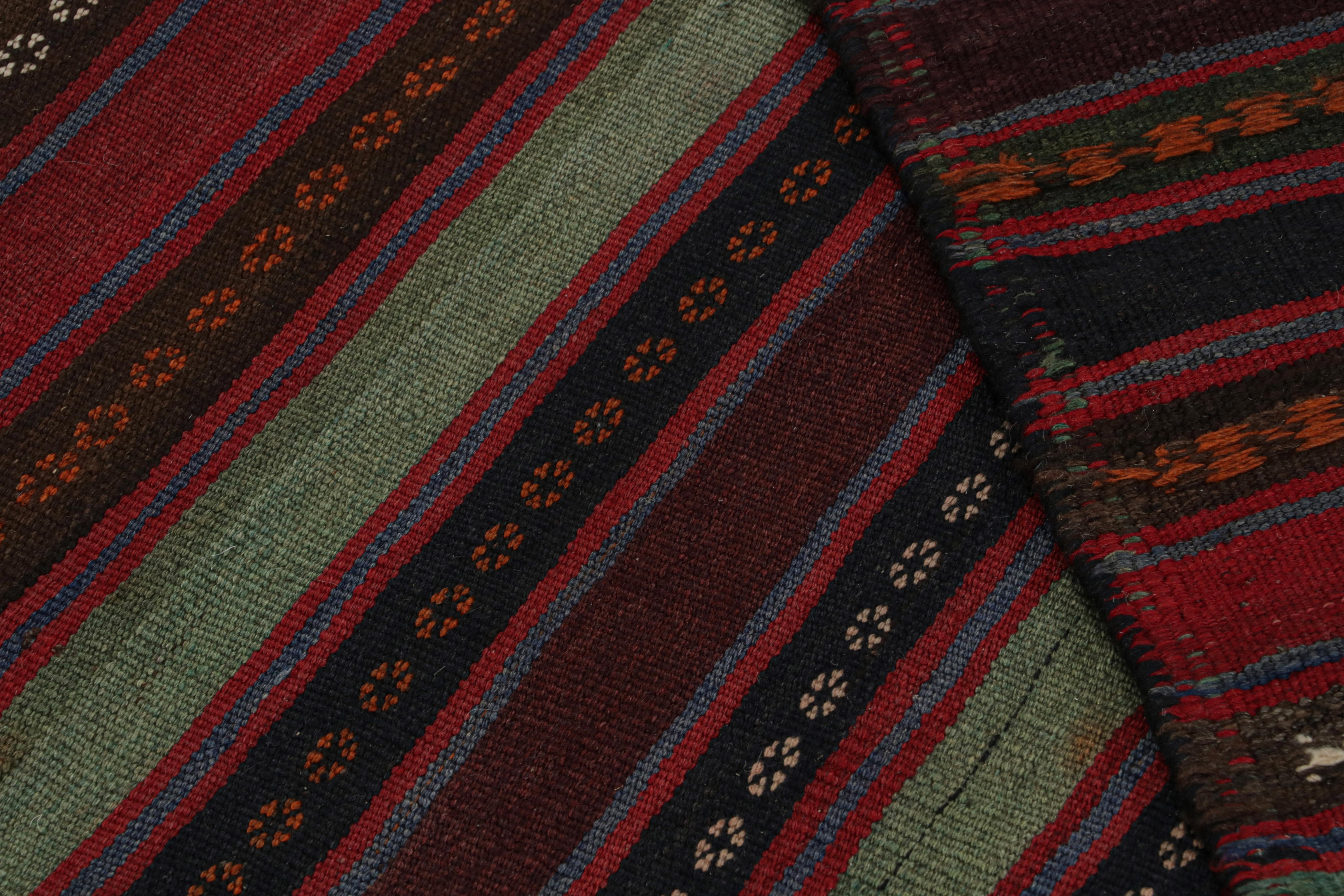 Vintage Afghan Tribal Kilim Teppich mit bunten Streifen, von Rug & Kilim (Mitte des 20. Jahrhunderts) im Angebot