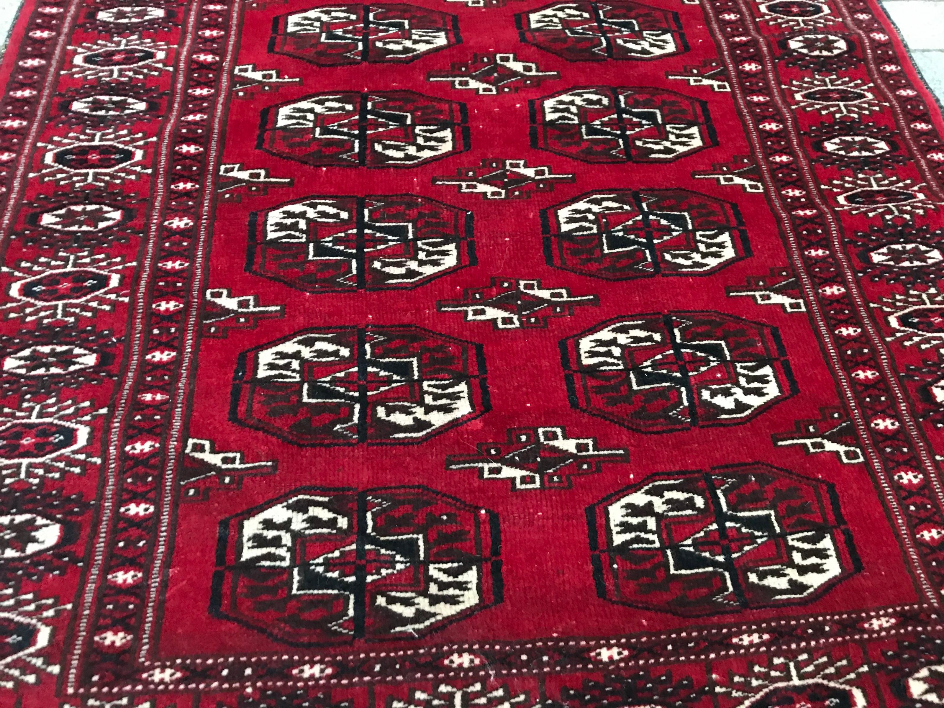 Noué à la main Tapis vintage afghan du Turkmen en vente