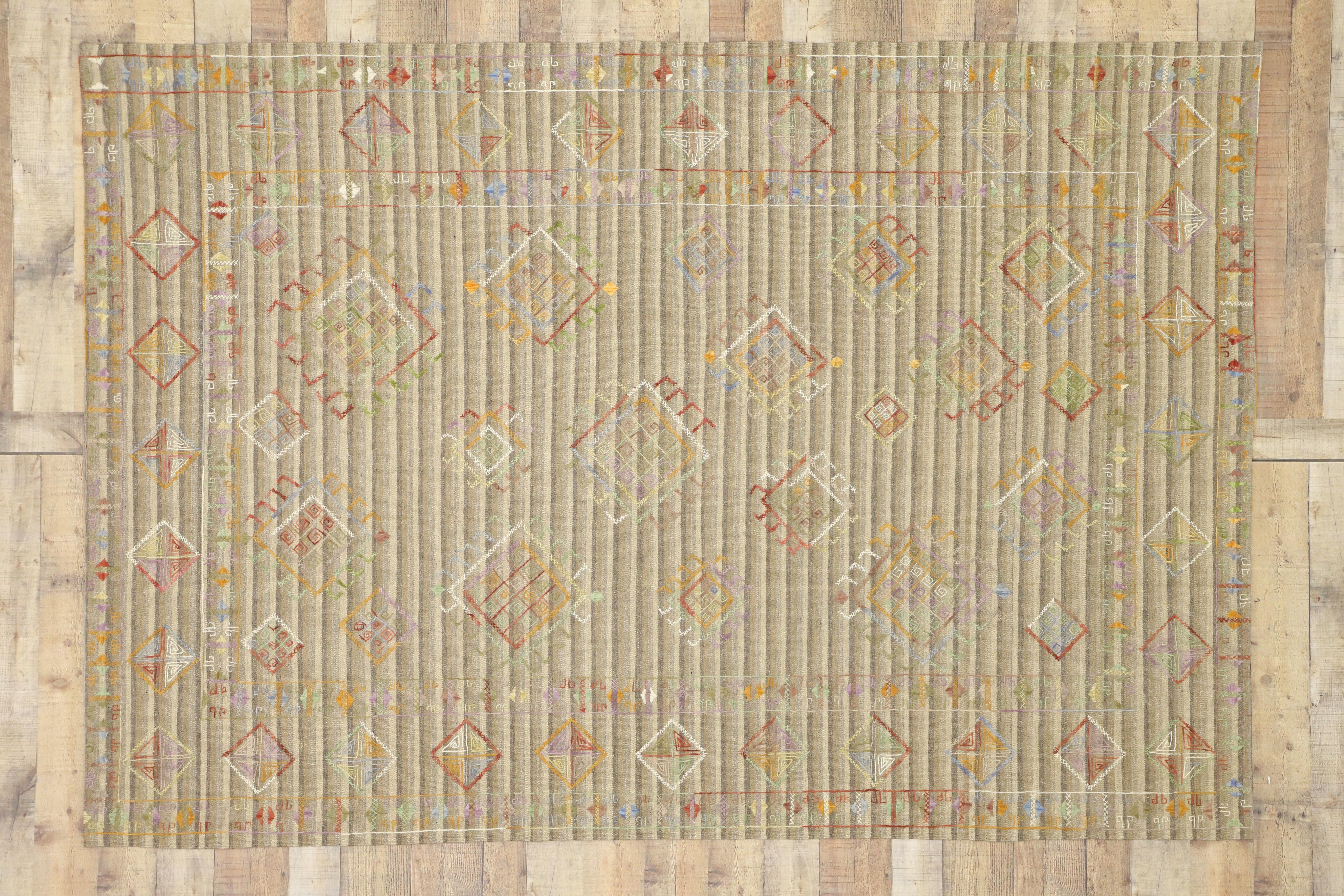 Lana Tappeto Kilim ricamato afghano Uzbek Suzani vintage con stile bohémien in vendita