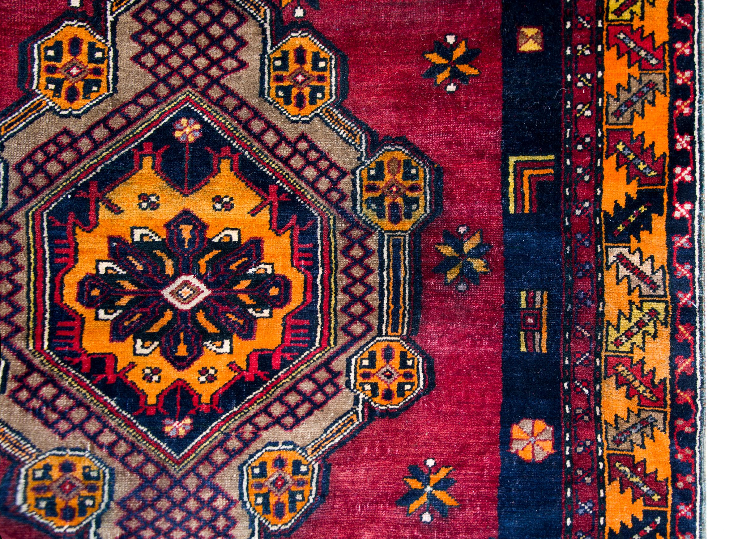 Vintage Afghani Baluch Rug In Good Condition For Sale In Chicago, IL