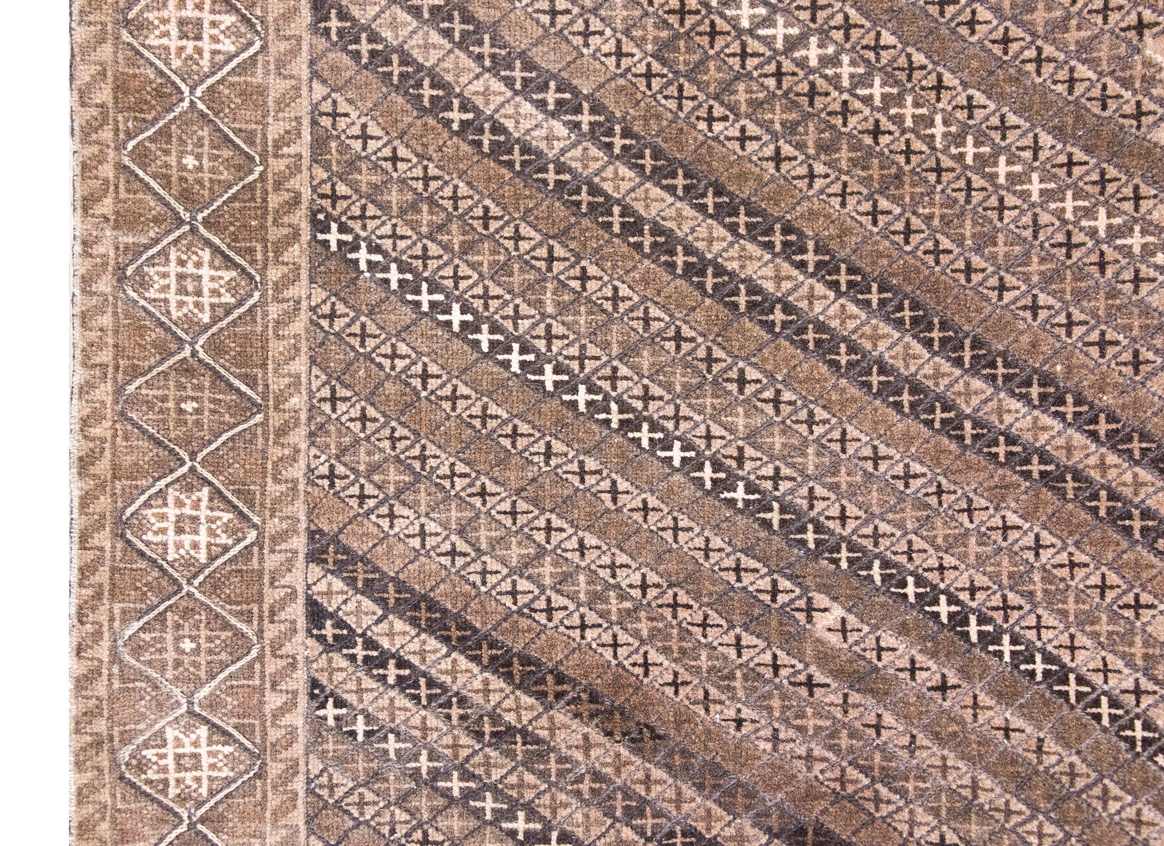 vintage afghani Baluch Rug In Good Condition For Sale In Chicago, IL