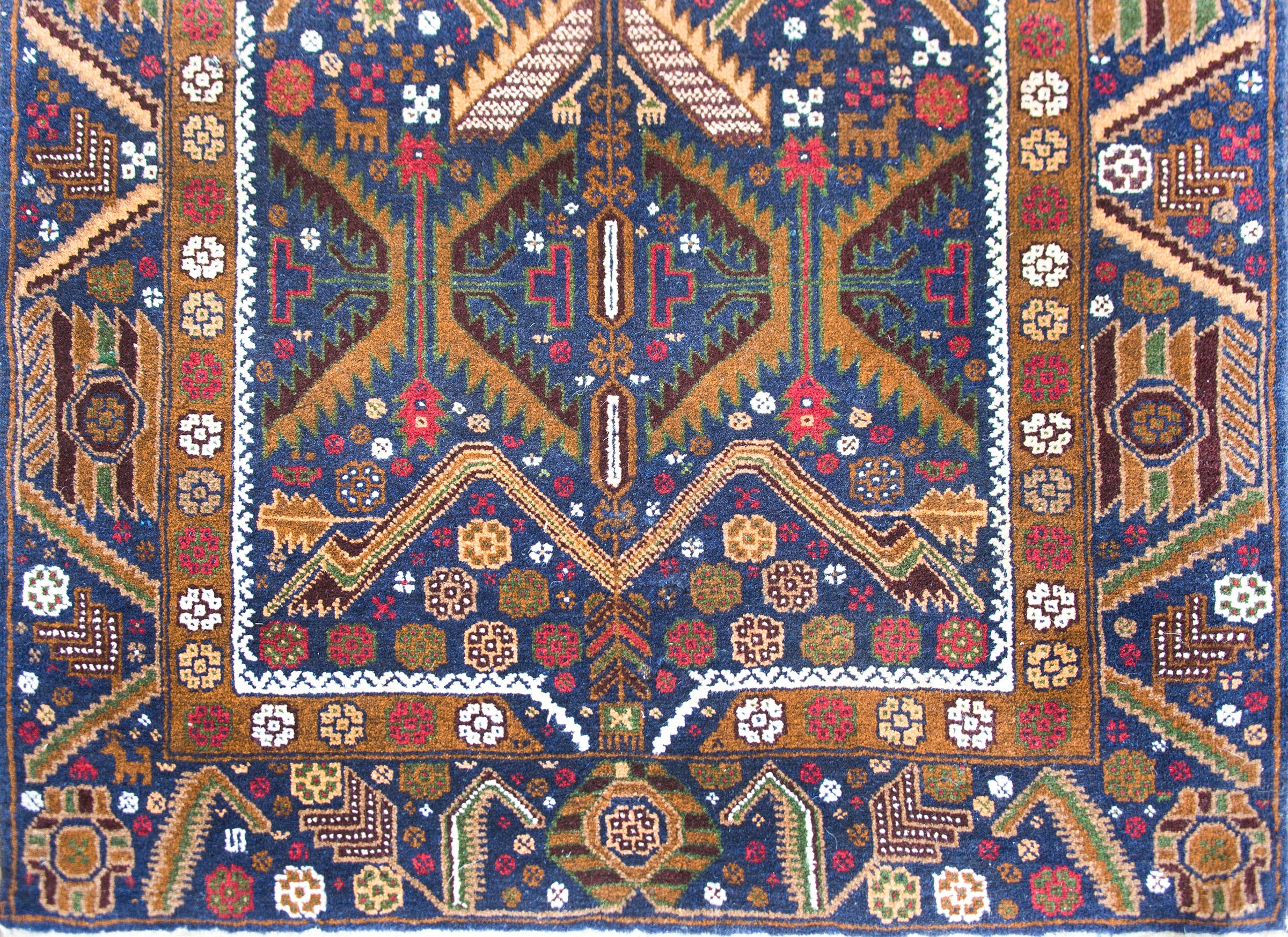 Afghani Baluch-Teppich im Vintage-Stil (20. Jahrhundert) im Angebot
