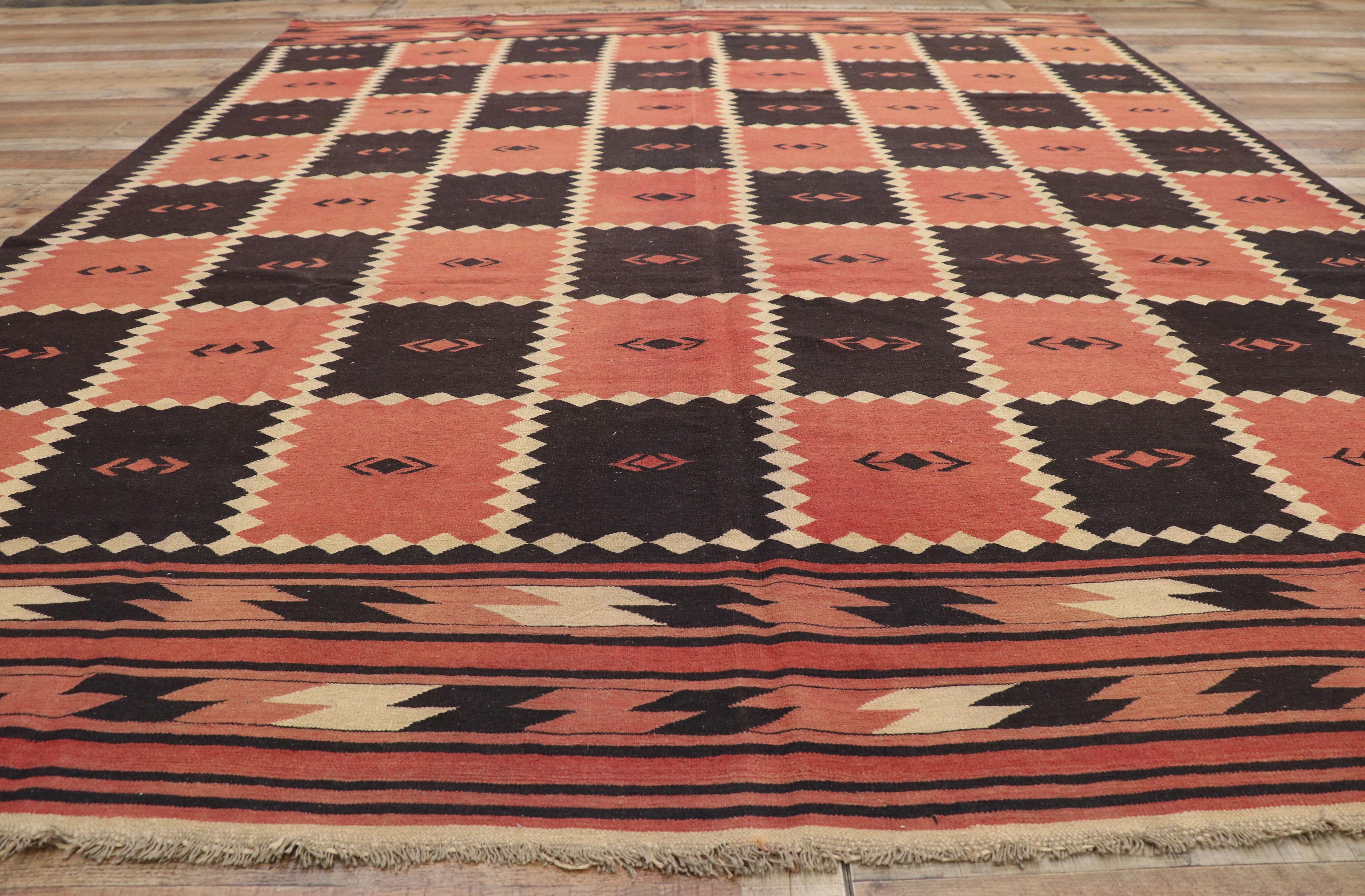 Laine Tapis Kilim afghan vintage avec design en damier et style tribal moderne en vente
