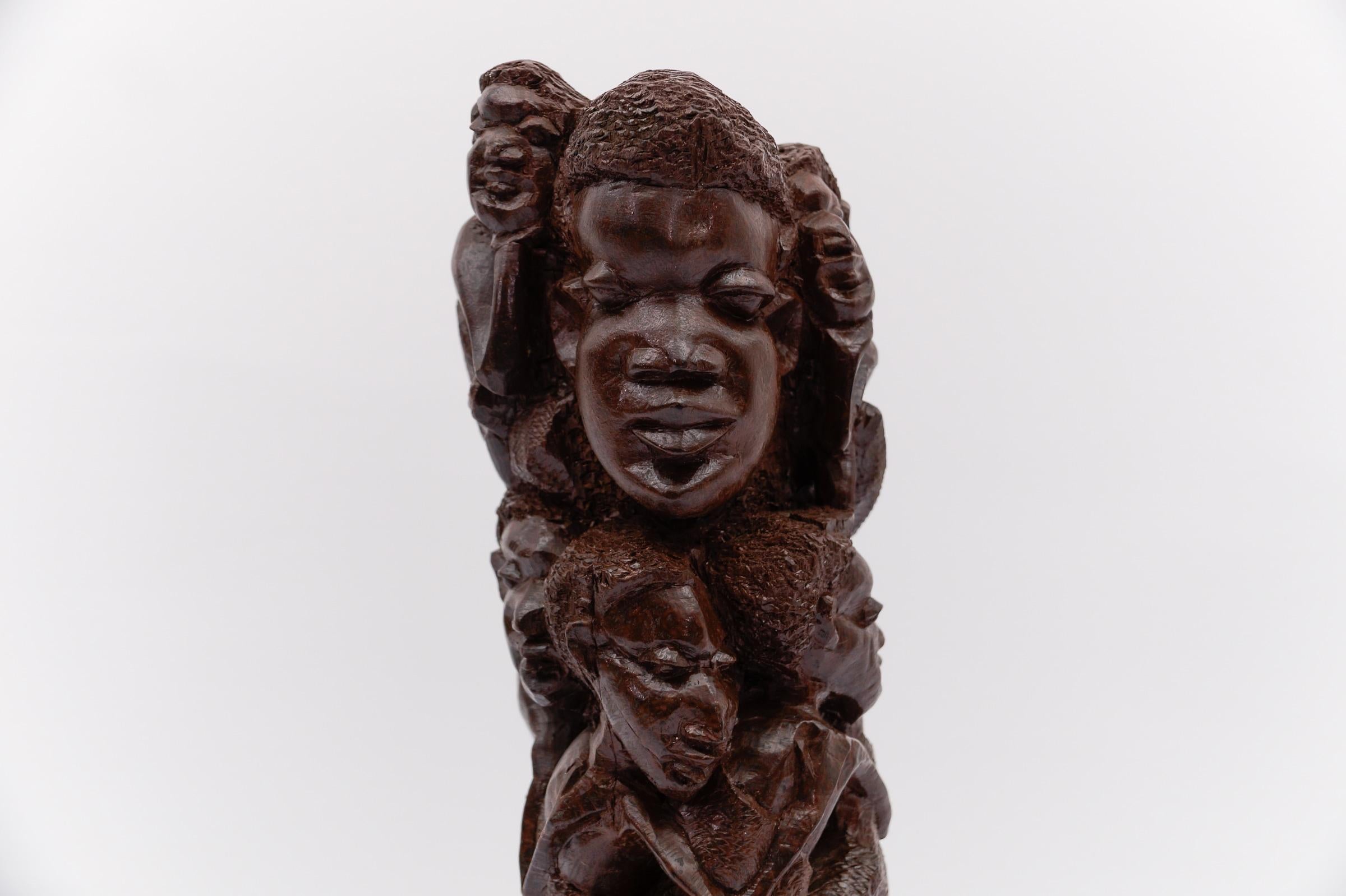 Vintage African art Arbre de famille Makonde tanzanien en bois de fer (ébène ??) sculpté à la main en vente 2