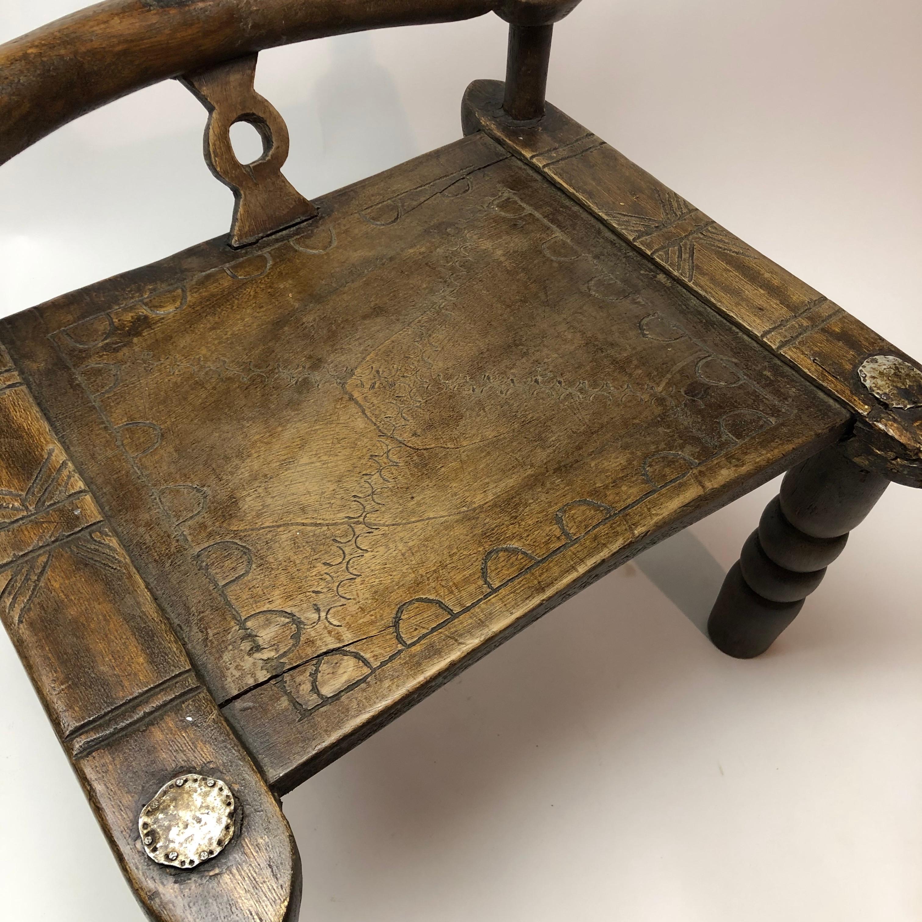 Afrikanischer Vintage-Stuhl (20. Jahrhundert) im Angebot