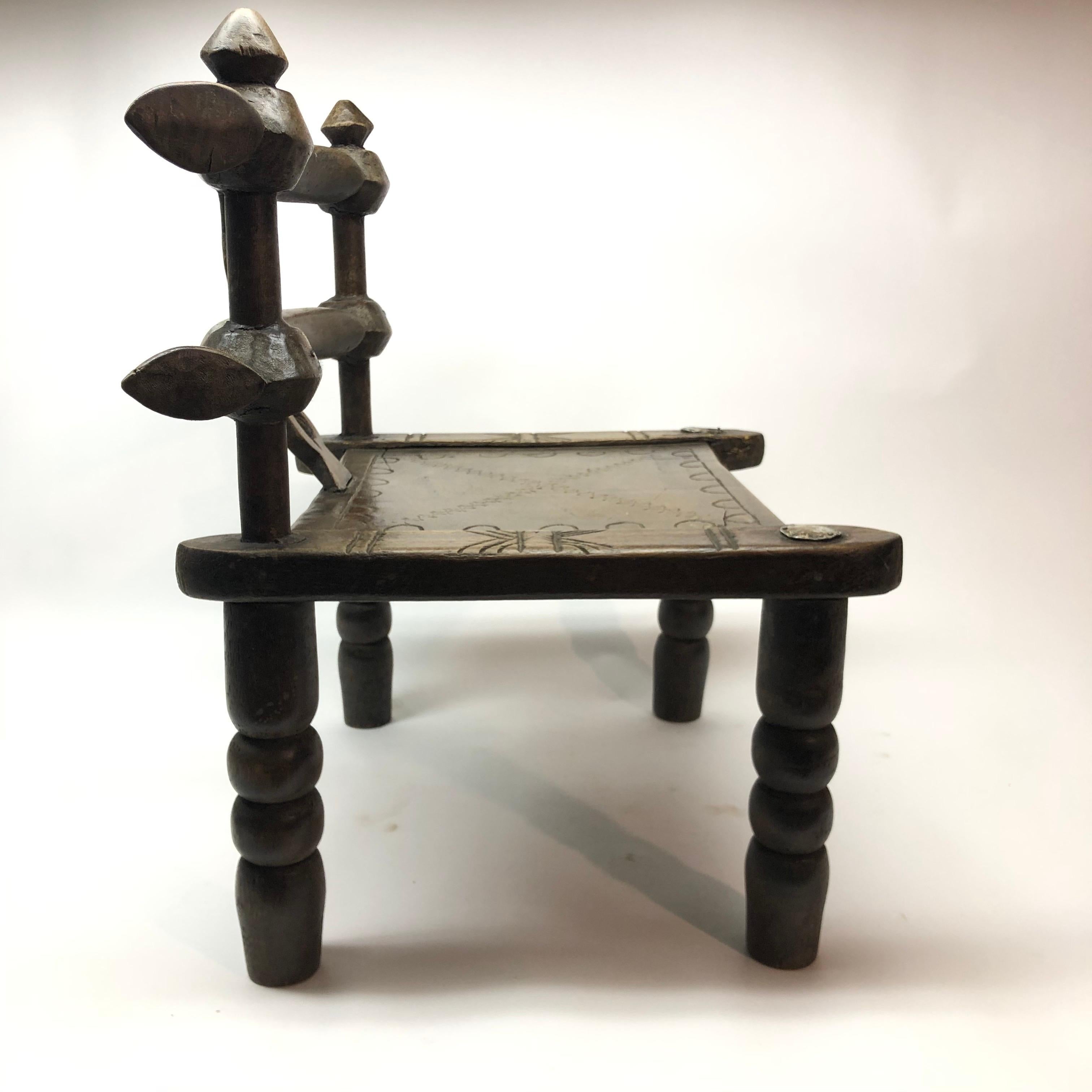 Afrikanischer Vintage-Stuhl im Angebot 1