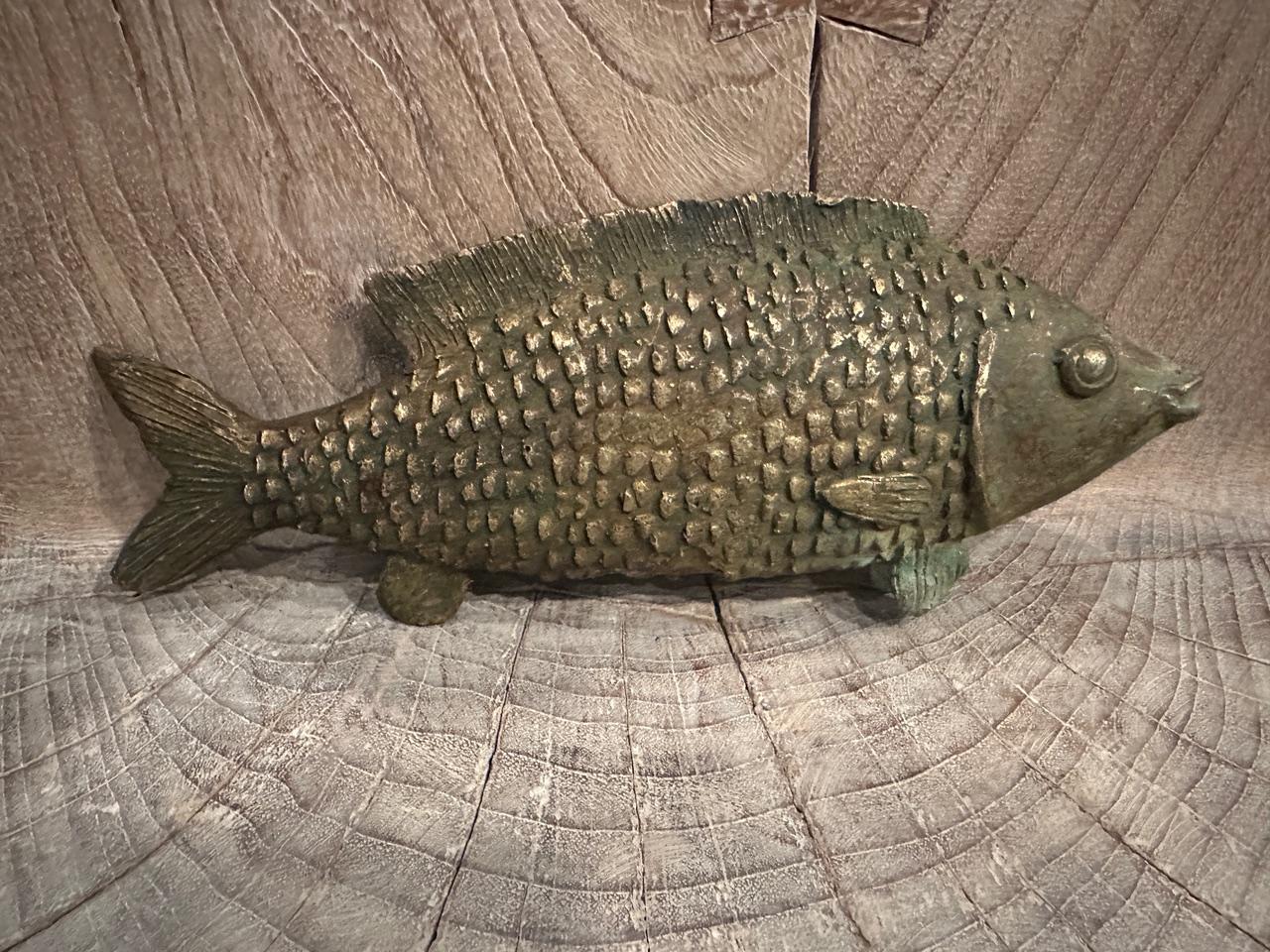 Organico moderno Pesce africano d'epoca in vendita