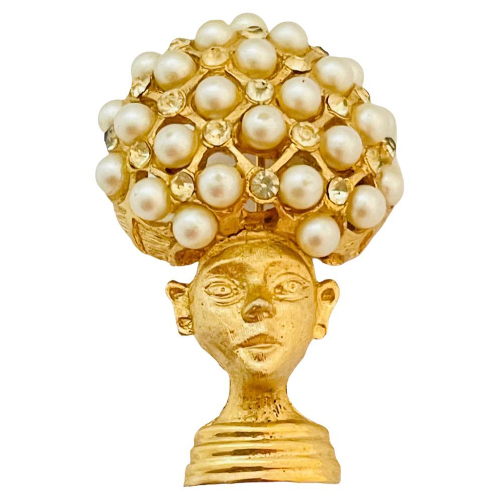 Vintage African lady pearl rhinestone brooch For Sale