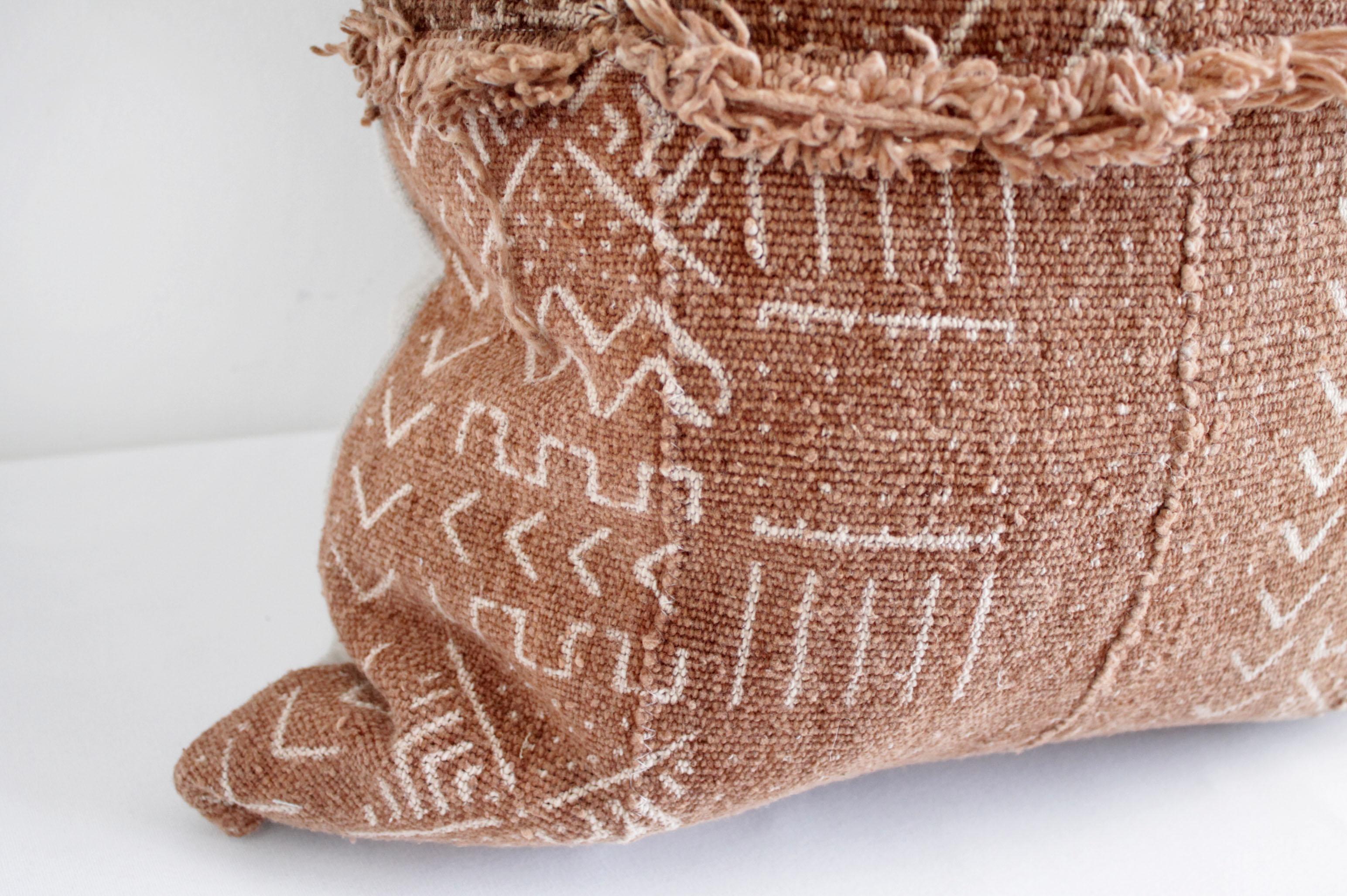 Vintage African Mali Mud Cloth Pillow with Original Details In Good Condition In Brea, CA