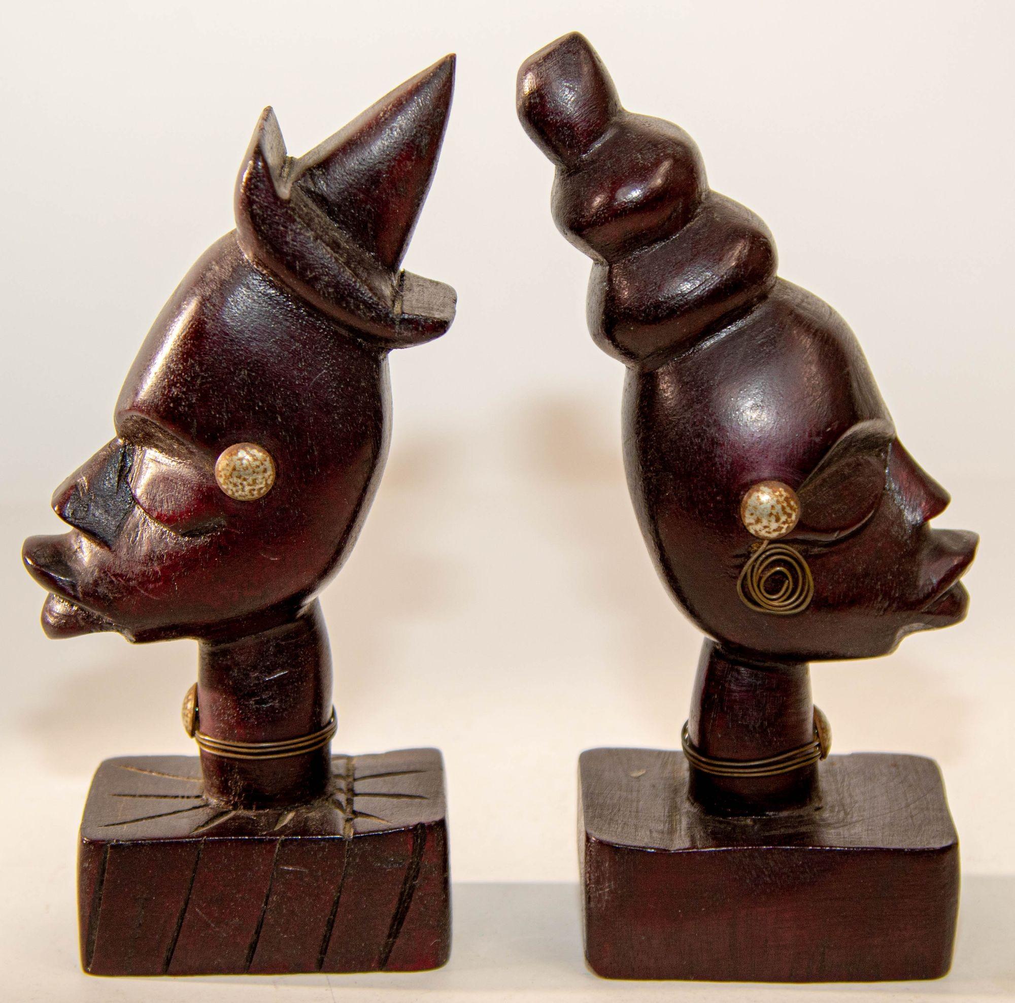 Folk Art Vintage African Pair of Wooden Hand Carved Busts Sculptures For Sale