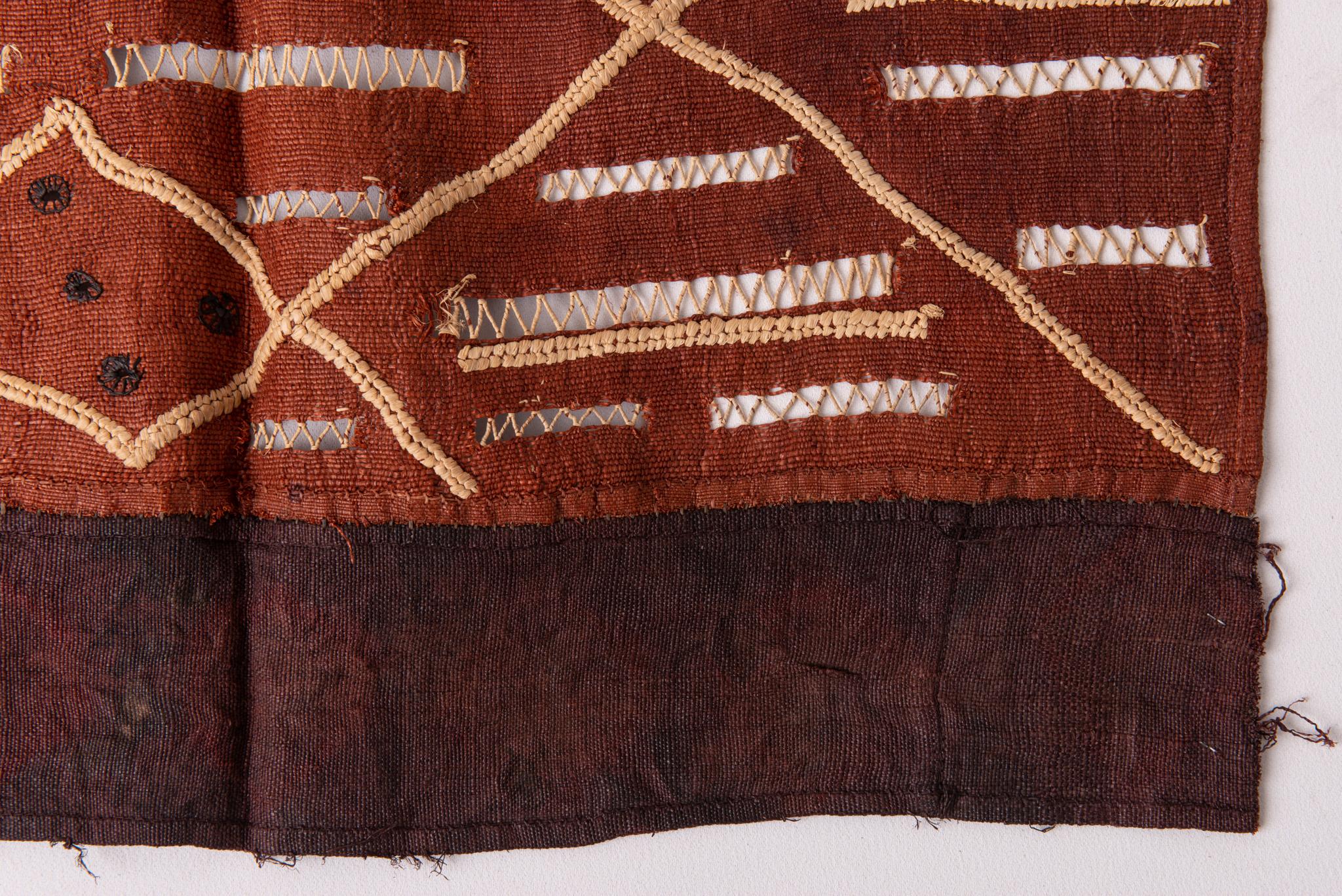  Afrikanisches Textil SHOWA KUBA, auch für Rückenlehnenbezug (Stammeskunst) im Angebot