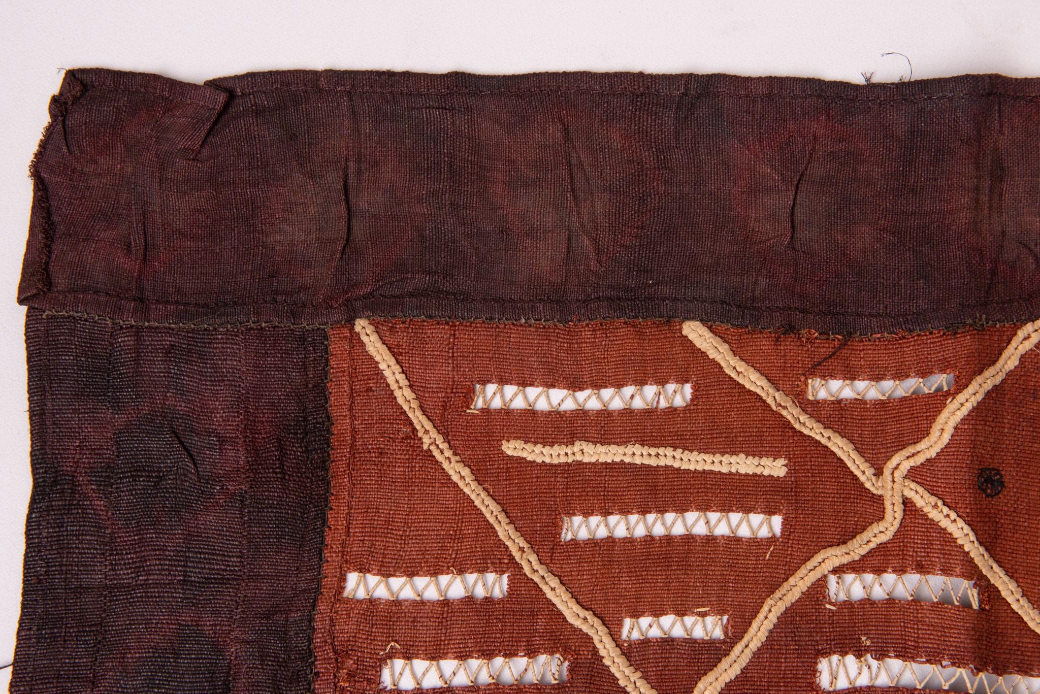  Afrikanisches Textil SHOWA KUBA, auch für Rückenlehnenbezug (Raffiabast) im Angebot