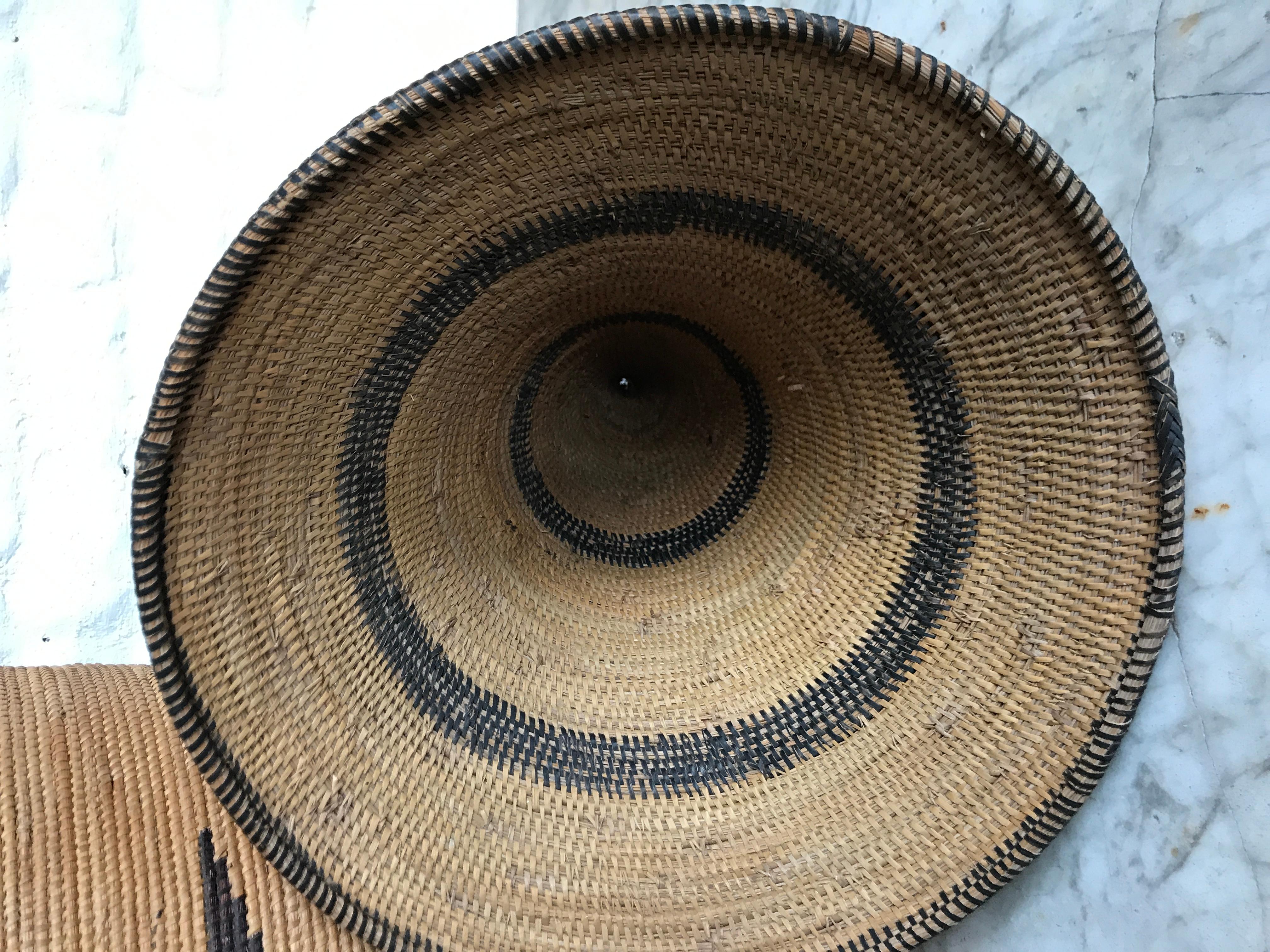 Straw Vintage African Tutsi Agaseki Lidded Basket