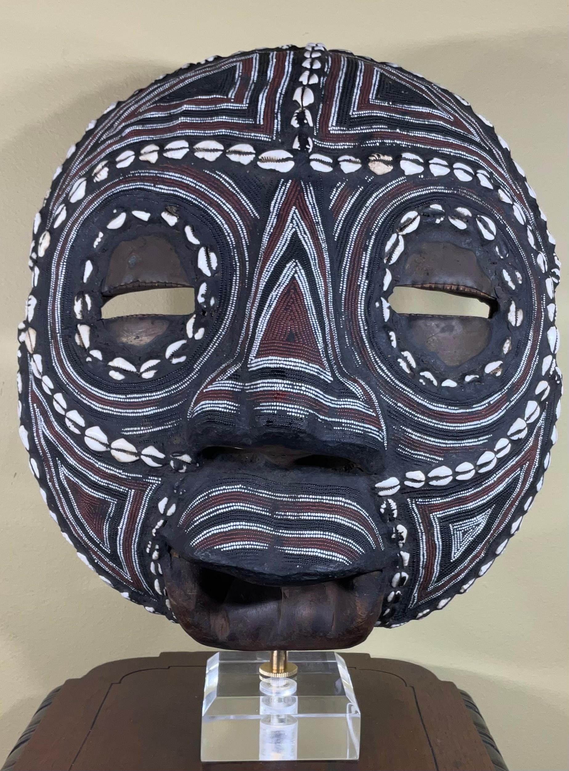 Vintage African Wood and Shell Mask For Sale 3