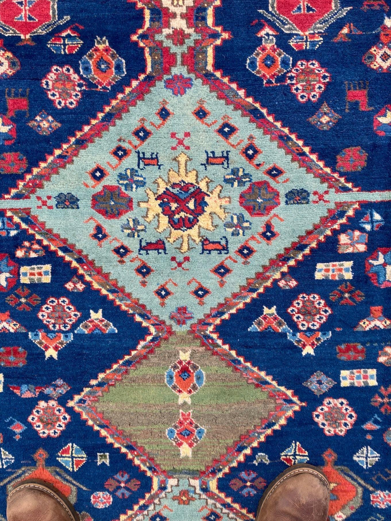 Vintage Afshar Carpet 2.92m x 2.03m For Sale 12