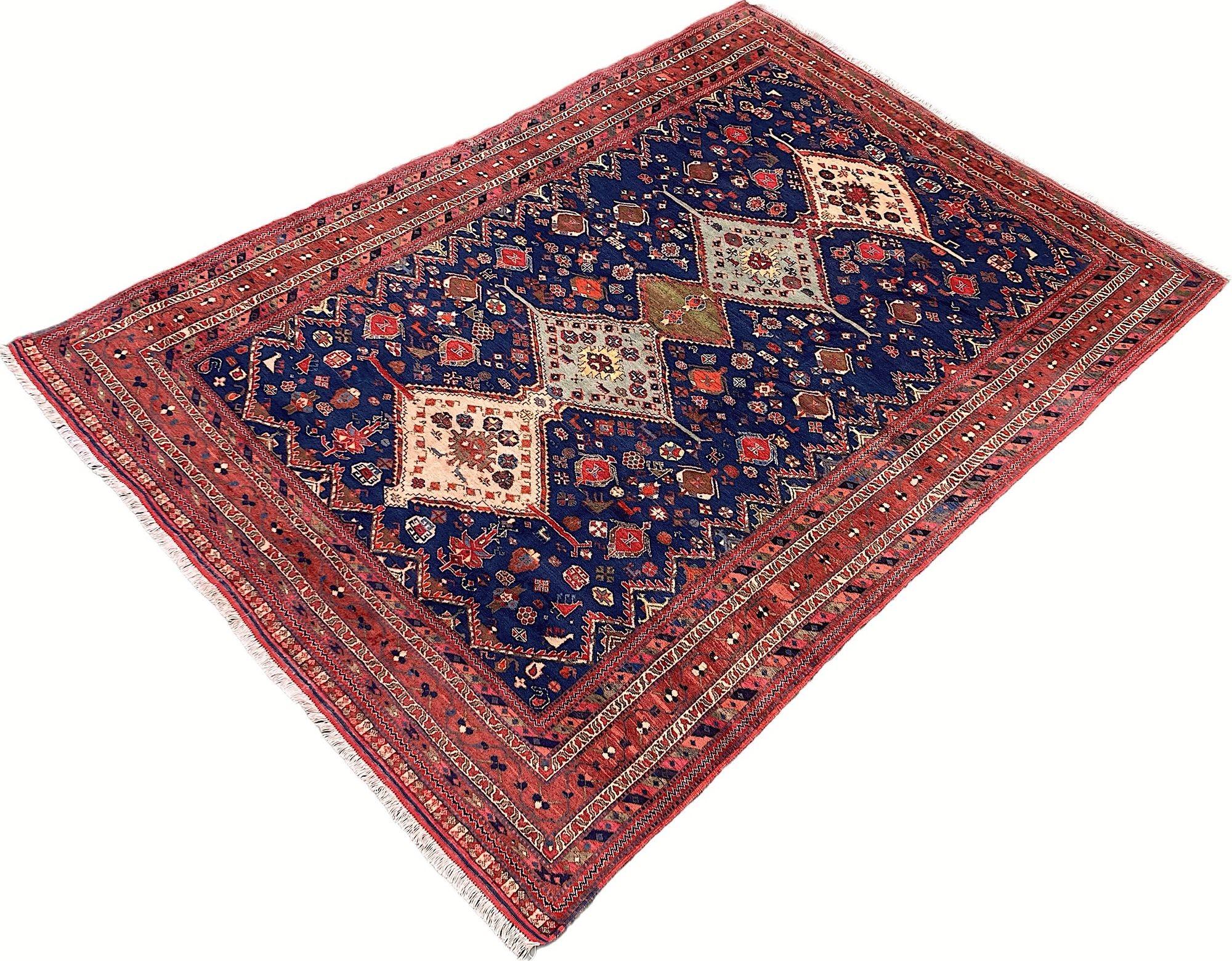 Vintage Afshar Carpet 2.92m x 2.03m In Good Condition For Sale In St. Albans, GB