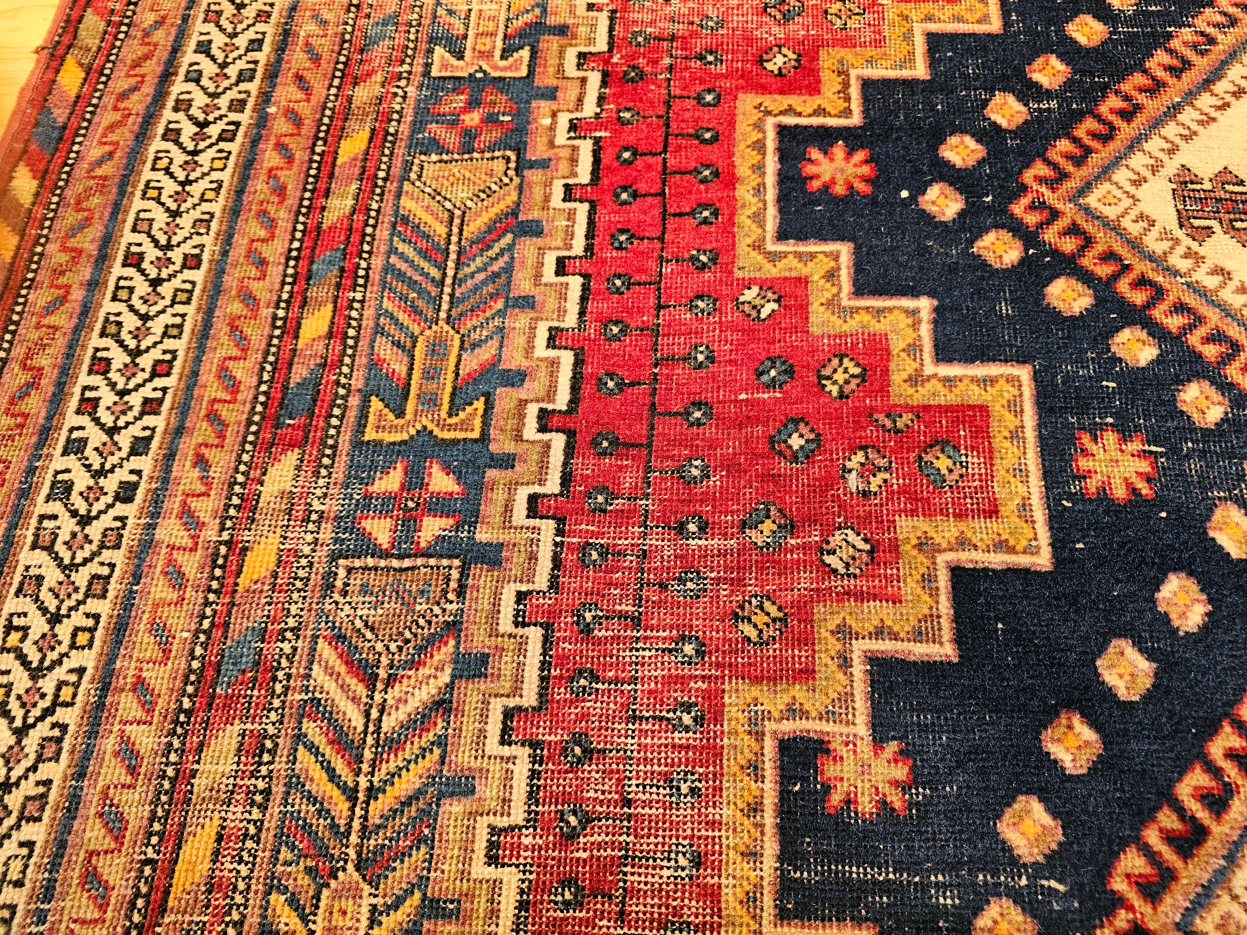 Afshar Stammeskunst-Teppich in geometrischem Muster, Vintage im Angebot 4