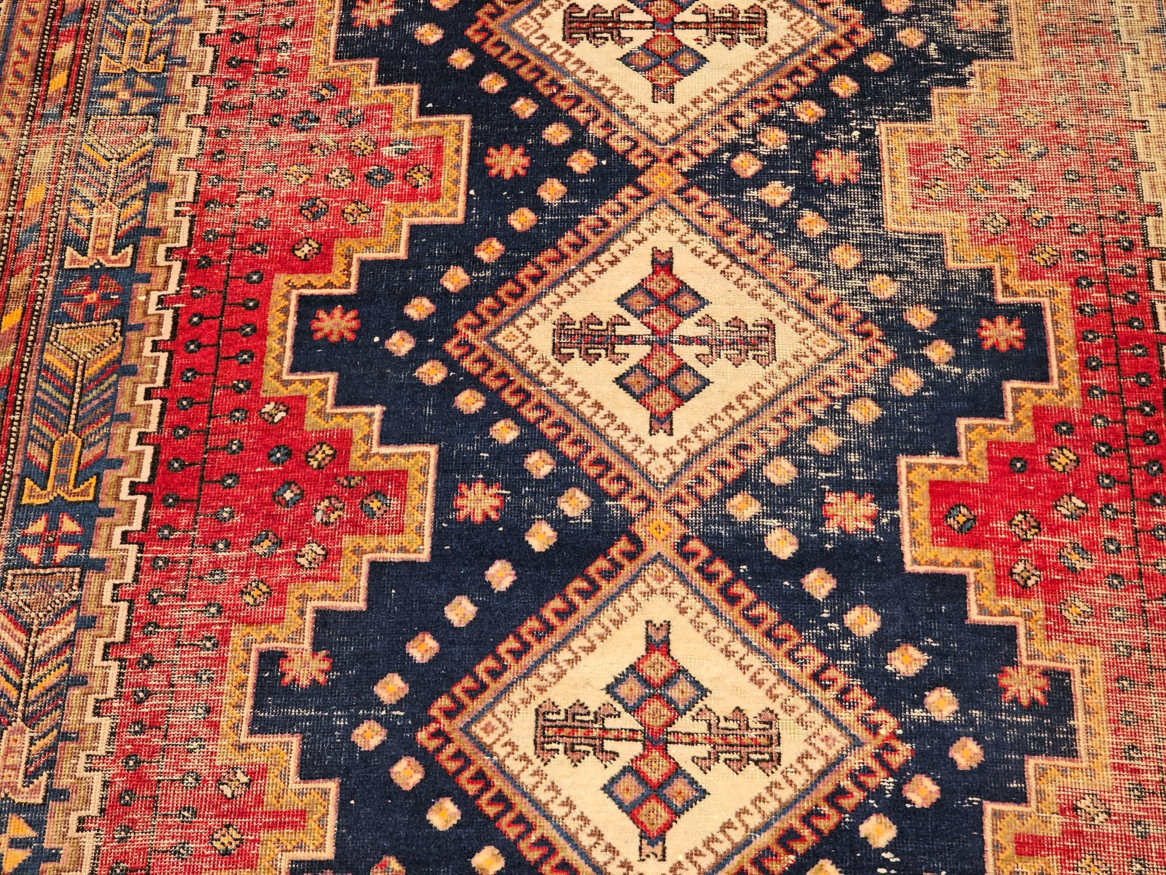 Afshar Stammeskunst-Teppich in geometrischem Muster, Vintage im Zustand „Gut“ im Angebot in Barrington, IL