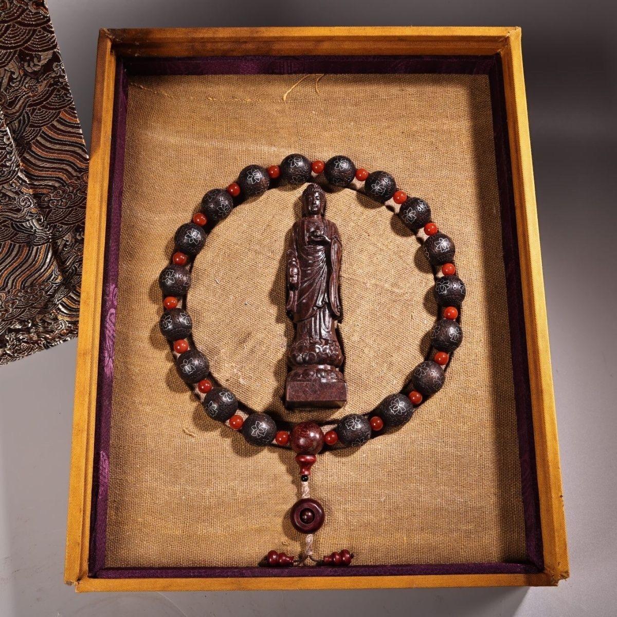 Vintage Agarwood Armband mit Buddha-Anhänger-Handcrafted spirituellen Schmuck 1