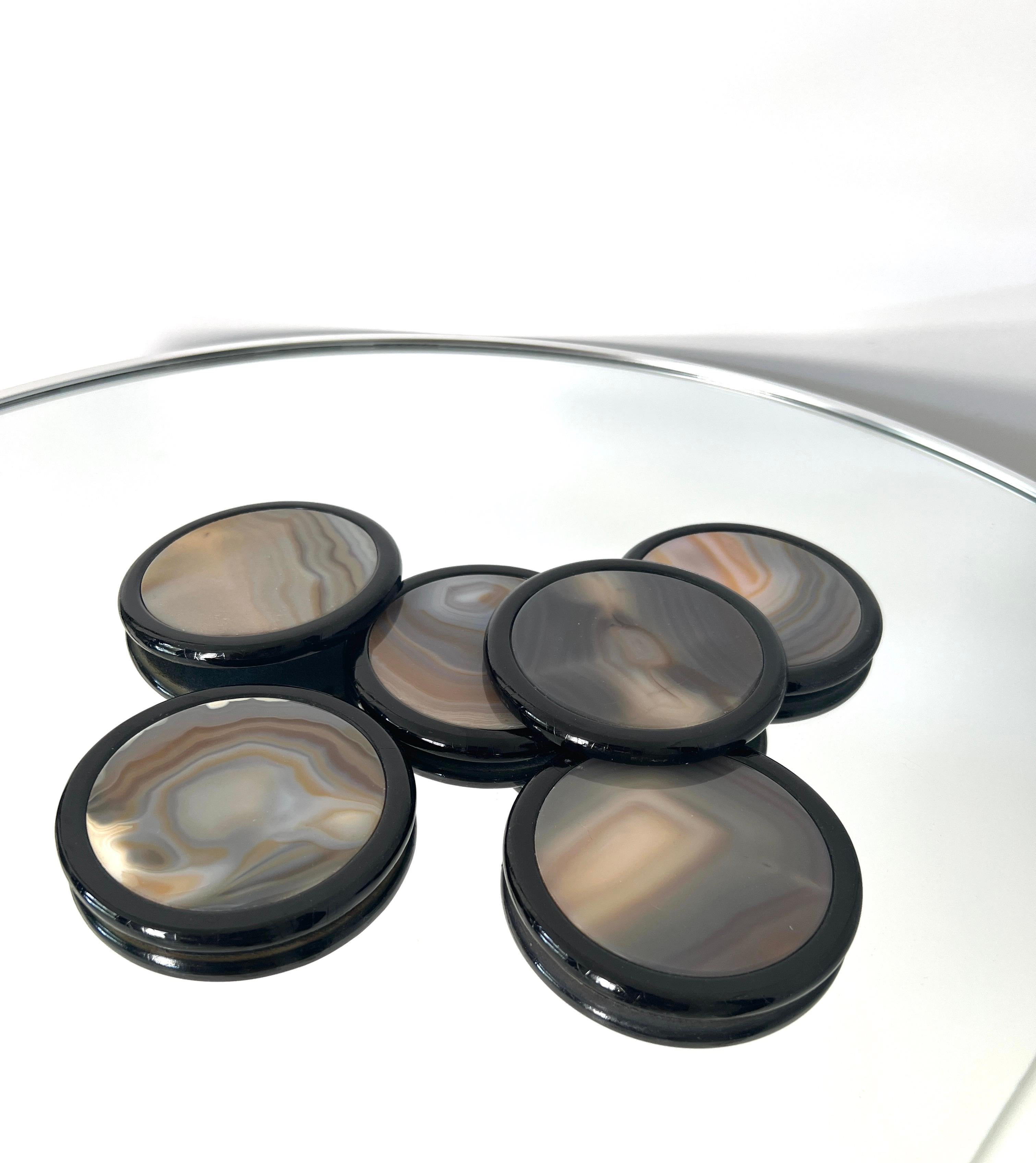 Coaster Set Vintage Agate Stone with Black Lacquered Finish, c. 1970s In Good Condition For Sale In Fort Lauderdale, FL