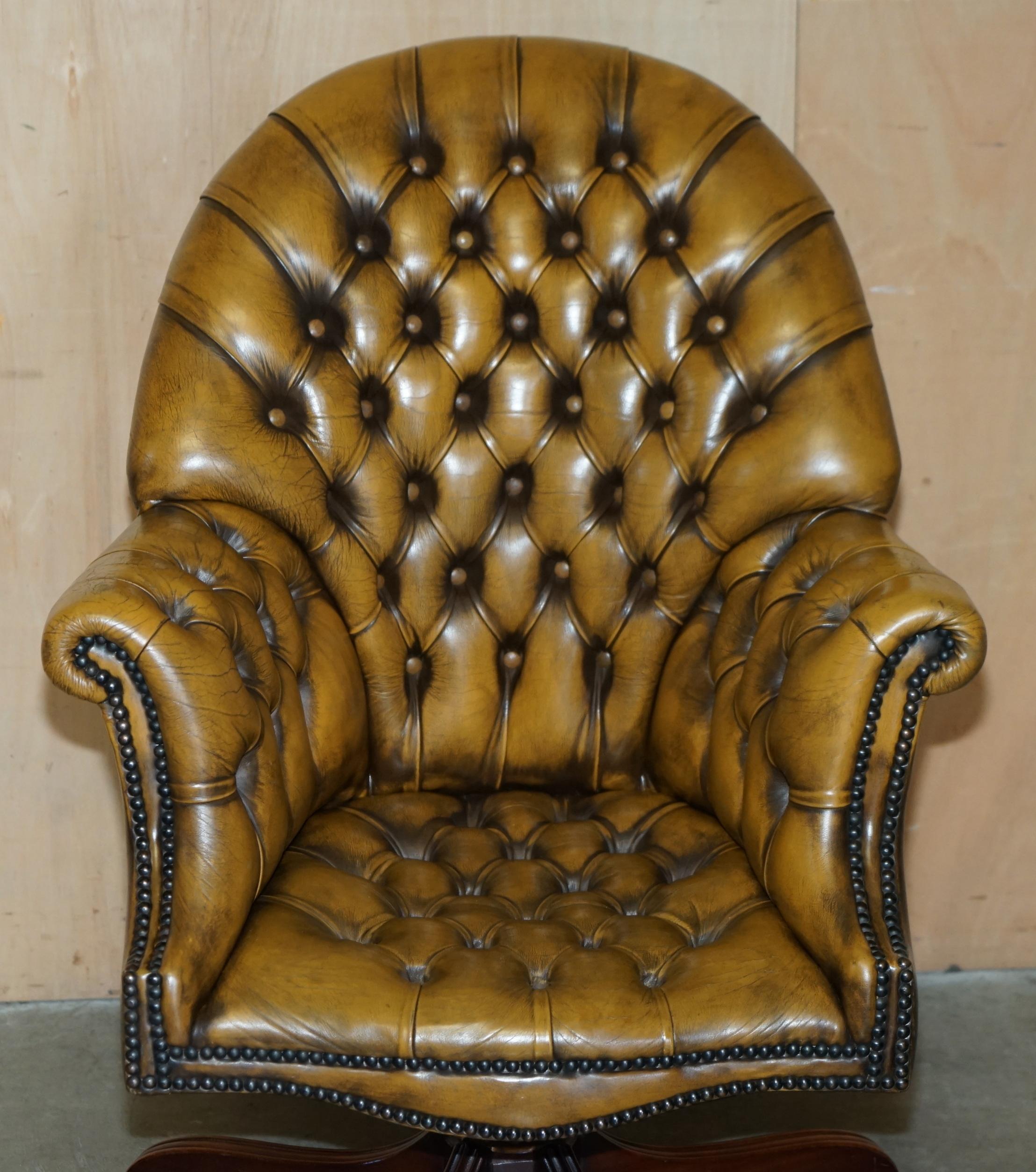 Regency ViNTAGE AGED BROWN LEATHER GODFATHER DIRECTOR'S CAPTAINS CHESTERFIELD ARMCHAIR For Sale