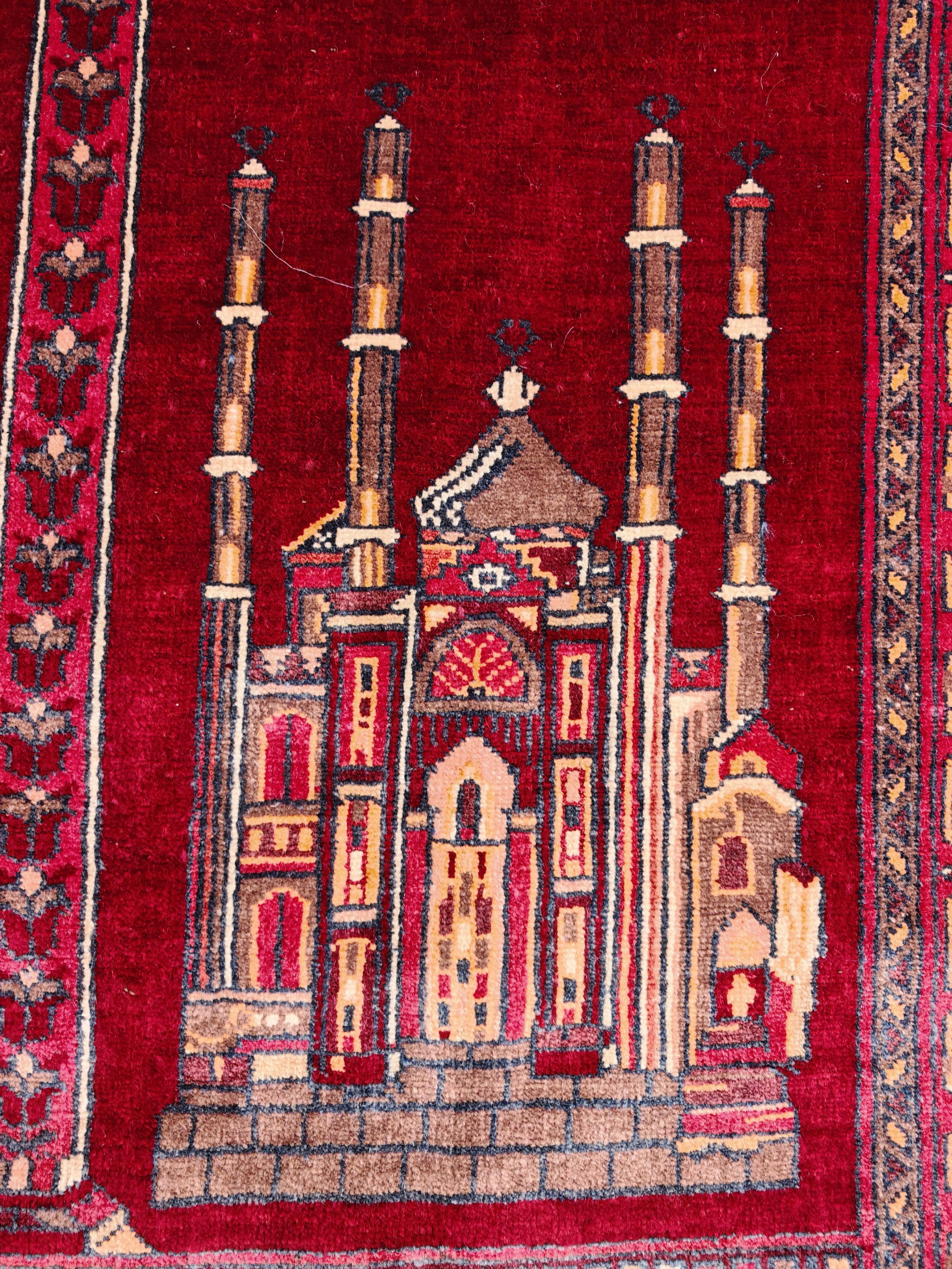 Tribal Vintage By Knots Rugs avec motifs islamiques, noué à la main en Afghanistan en vente