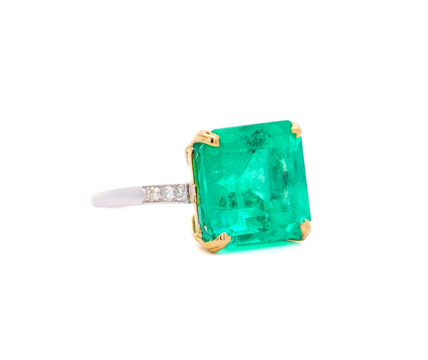 Emerald Cut Vintage AGL Certified 11.28 Carat Colombian Emerald & Old Euro Cut Diamond Ring For Sale