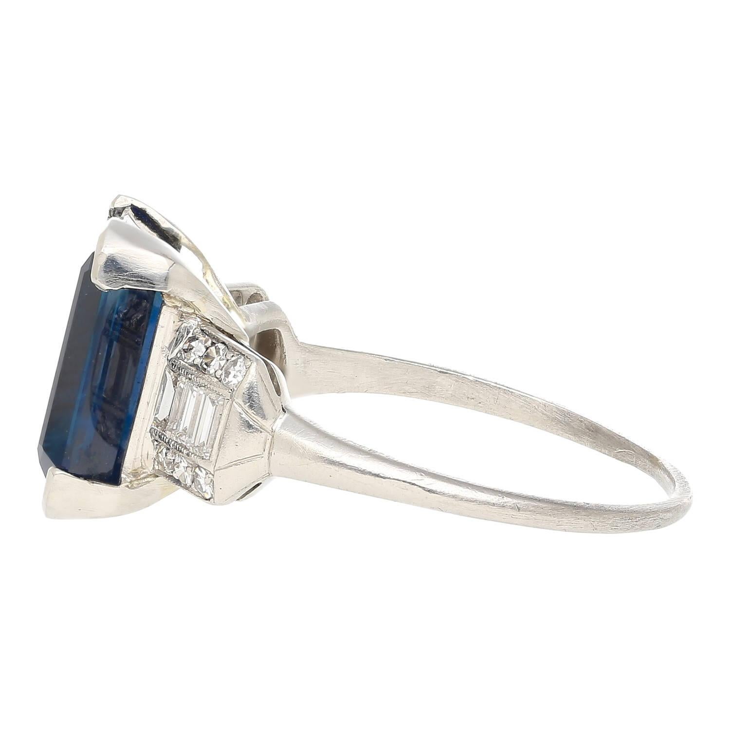 Art Deco Vintage AGL Certified 6.80 Carat No Heat Blue Sapphire and Diamond Platinum Ring For Sale