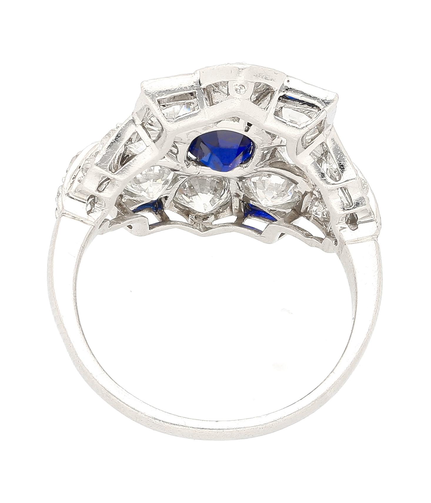 Vintage AGL Certified No Heat Blue Sapphire & Old Euro Cut Diamond Platinum Ring For Sale 1