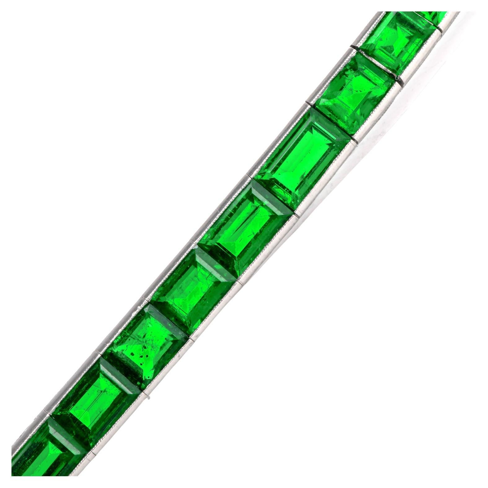 Vintage AGL Minor Oil Emerald Platinum Engraved Line Bracelet  For Sale