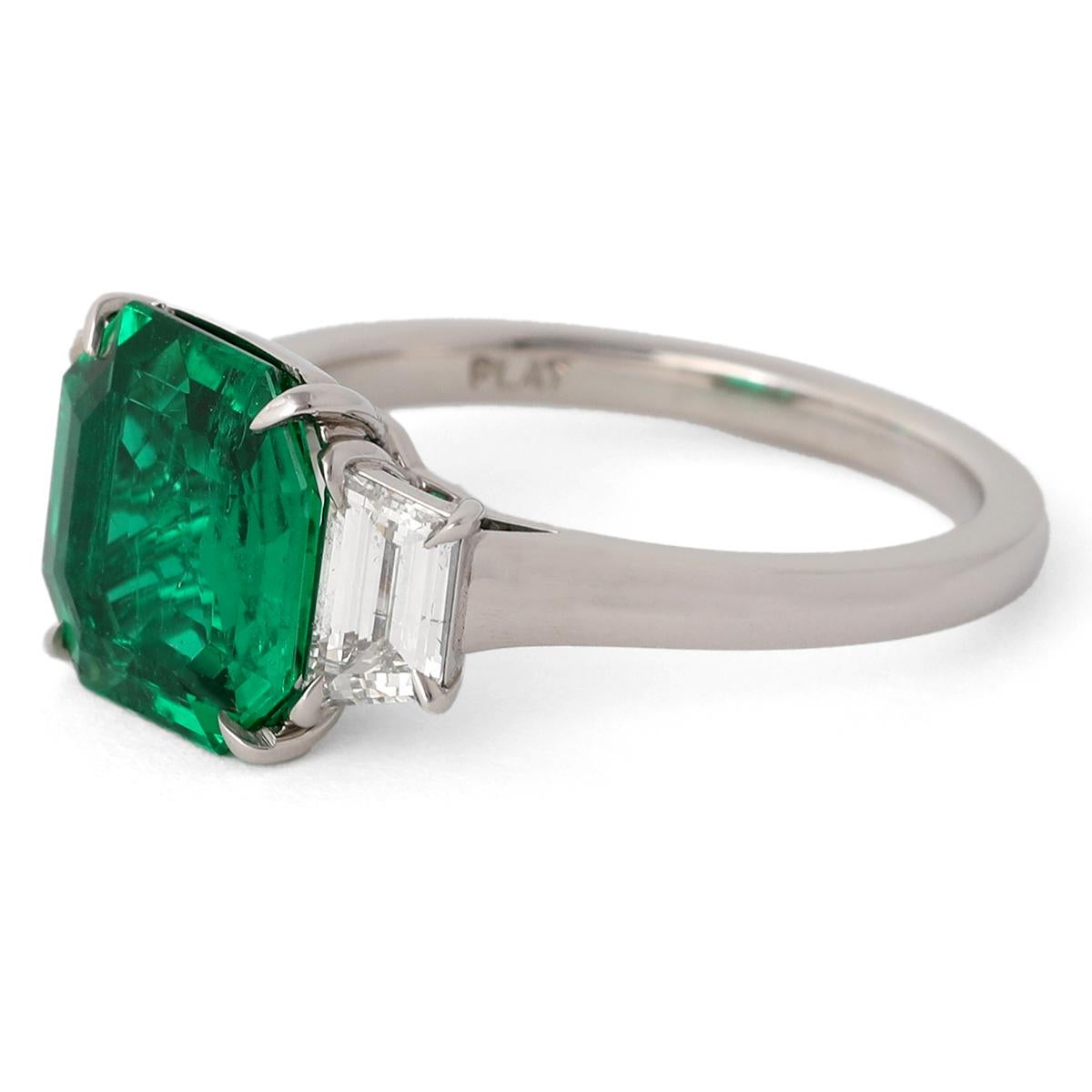 Vintage AGL SSEF 2.51 Carats Colombian Emerald Diamond Platinum Ring In Excellent Condition In Beverly Hills, CA