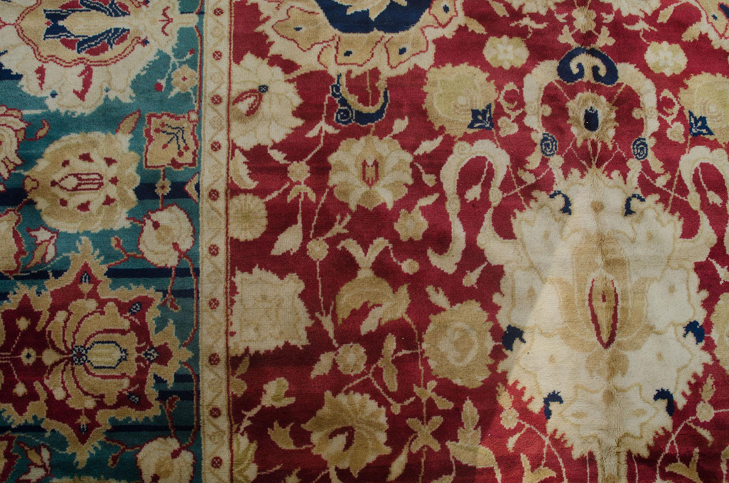 Wool Vintage Agra Carpet, India For Sale