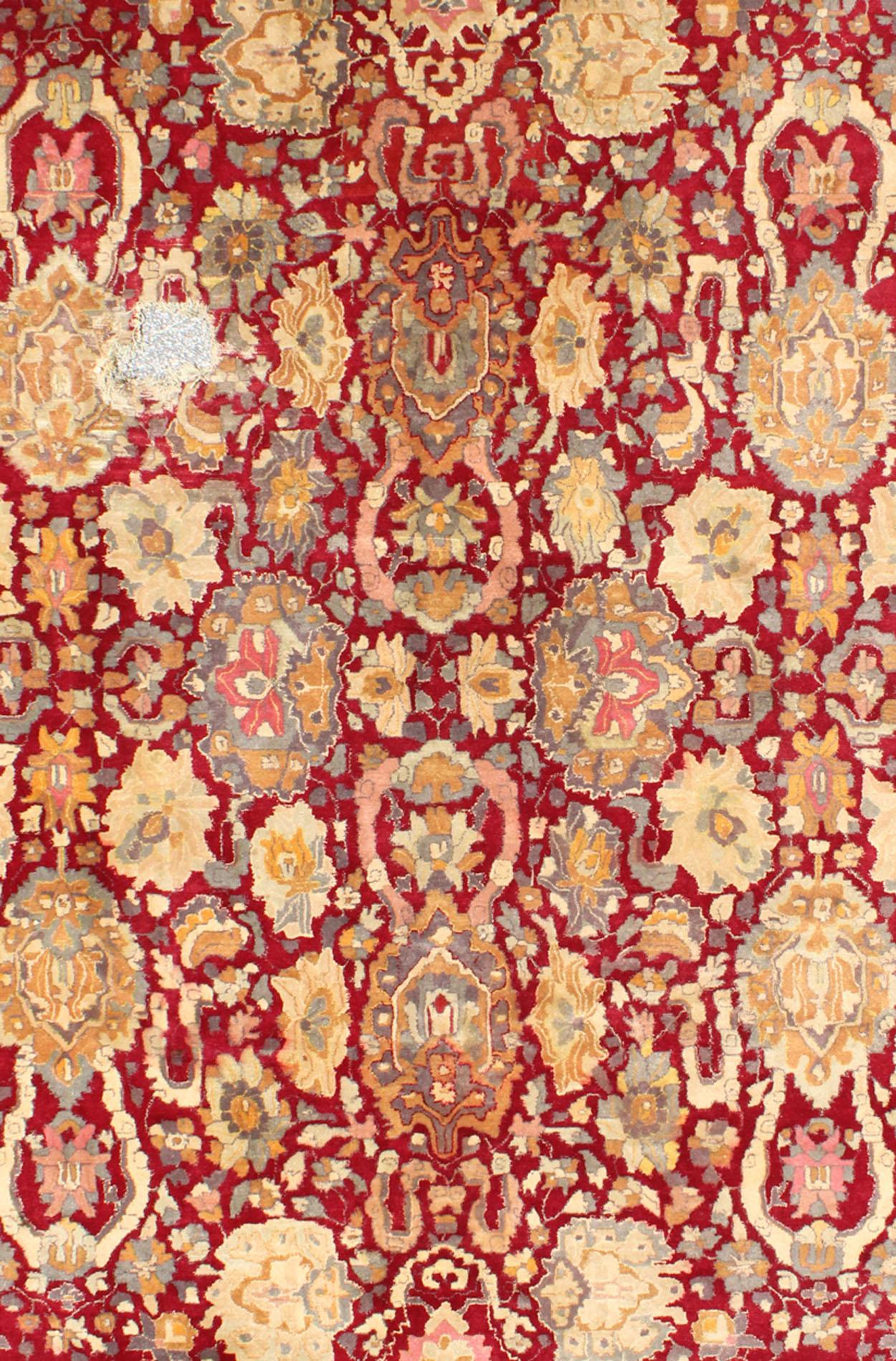 Bauhaus-Teppich, inspiriert von der Agra-Tradition des 18. Jahrhunderts    6'7 x 9'5 im Angebot 1