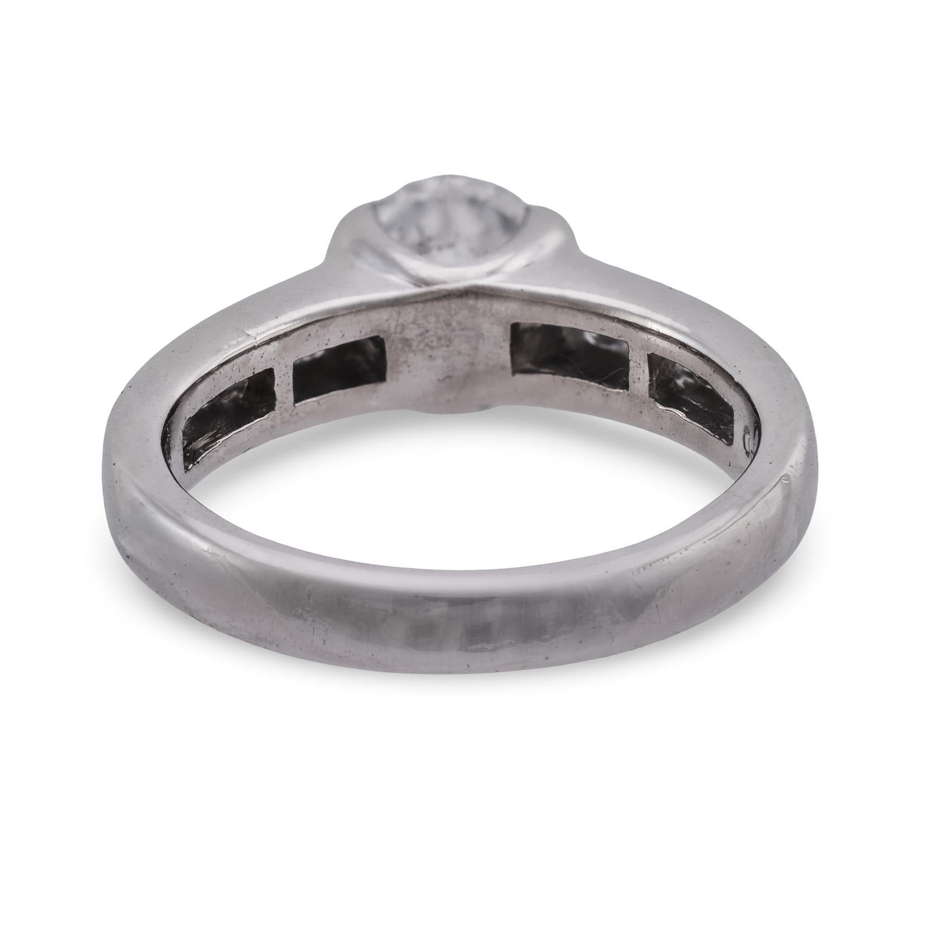 Donna Anello di fidanzamento in platino AIG vintage con diamante rotondo taglio brillante da 1,50 carati in vendita