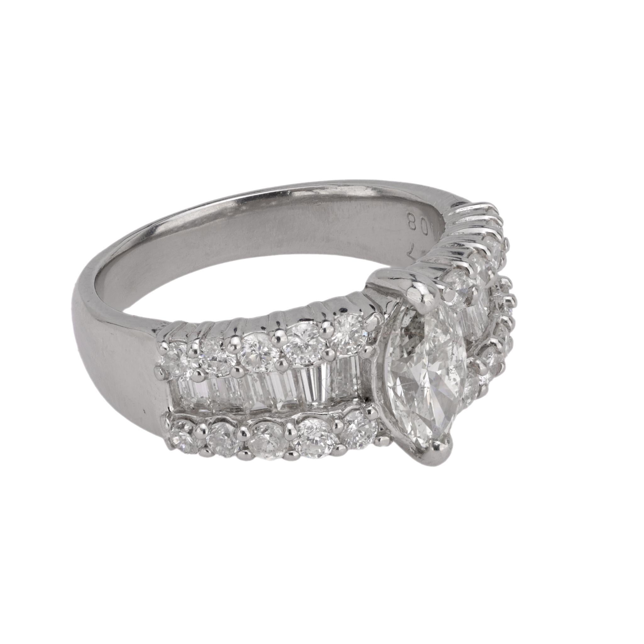 Modern Vintage AIG 1.84 carats total weight diamond platinum ring For Sale