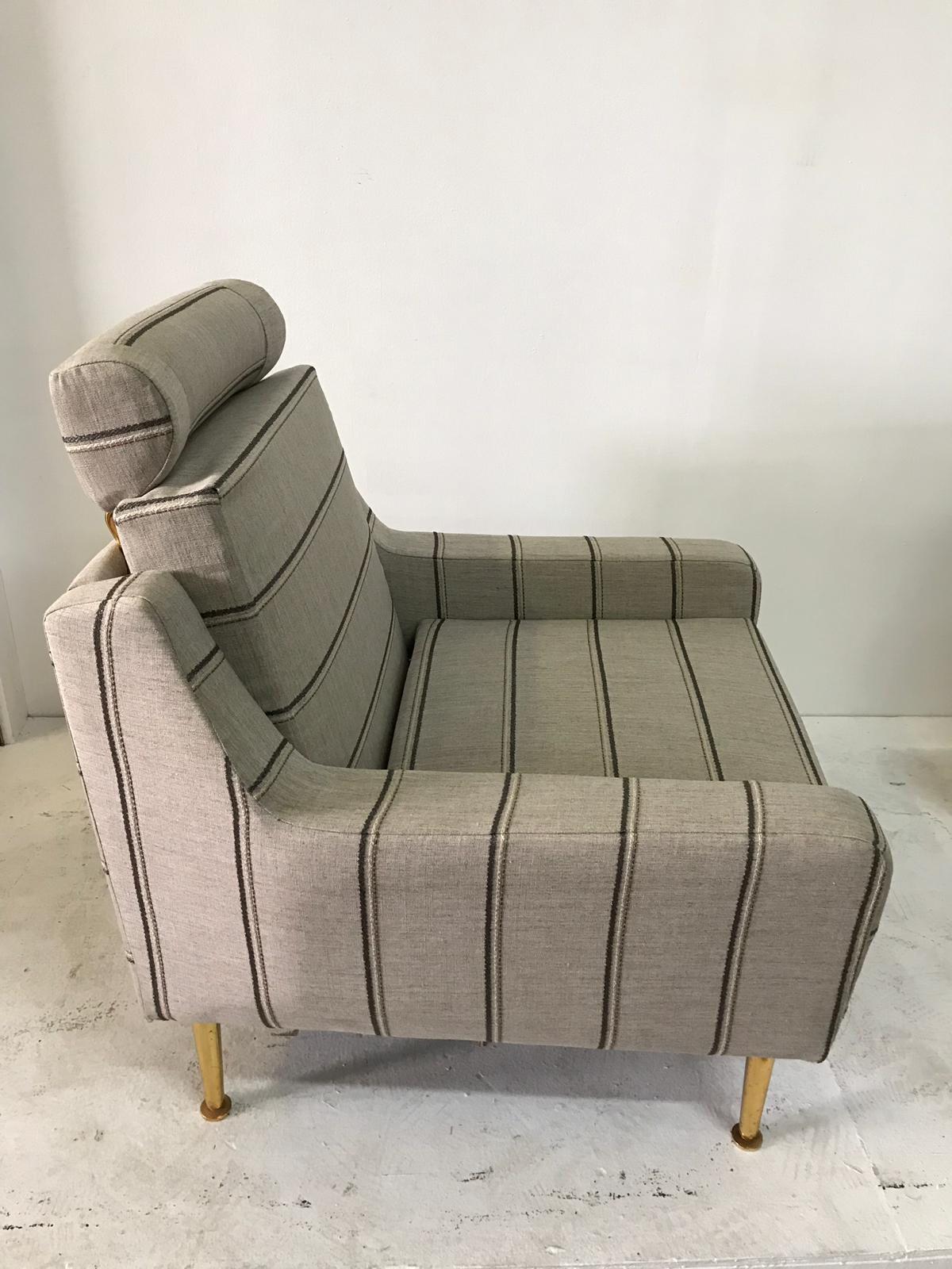 Vintage Airborne Italian Armchair For Sale 1