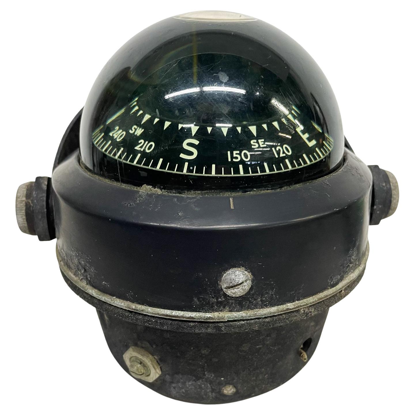 Compass
Vintage AirGuide marine compass
6.25 h x 6 w x 4.75 diameter
Preowned unrestored vintage condition. Wear visible. Cannot guarantee the accuracy of instrument. 
Review images.
 