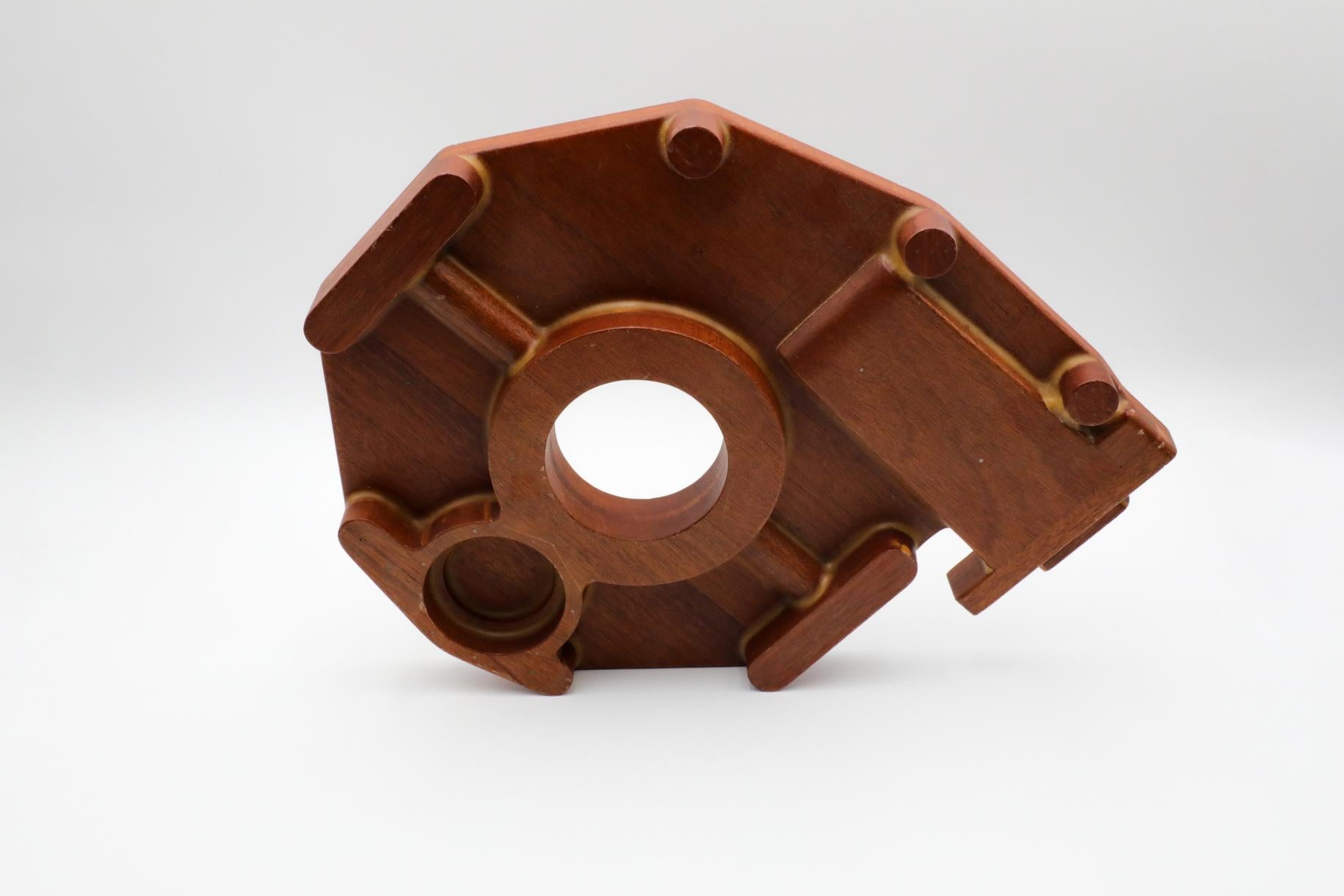 Stampo per parti di aeroplano vintage / Scultura astratta in Wood in vendita 1