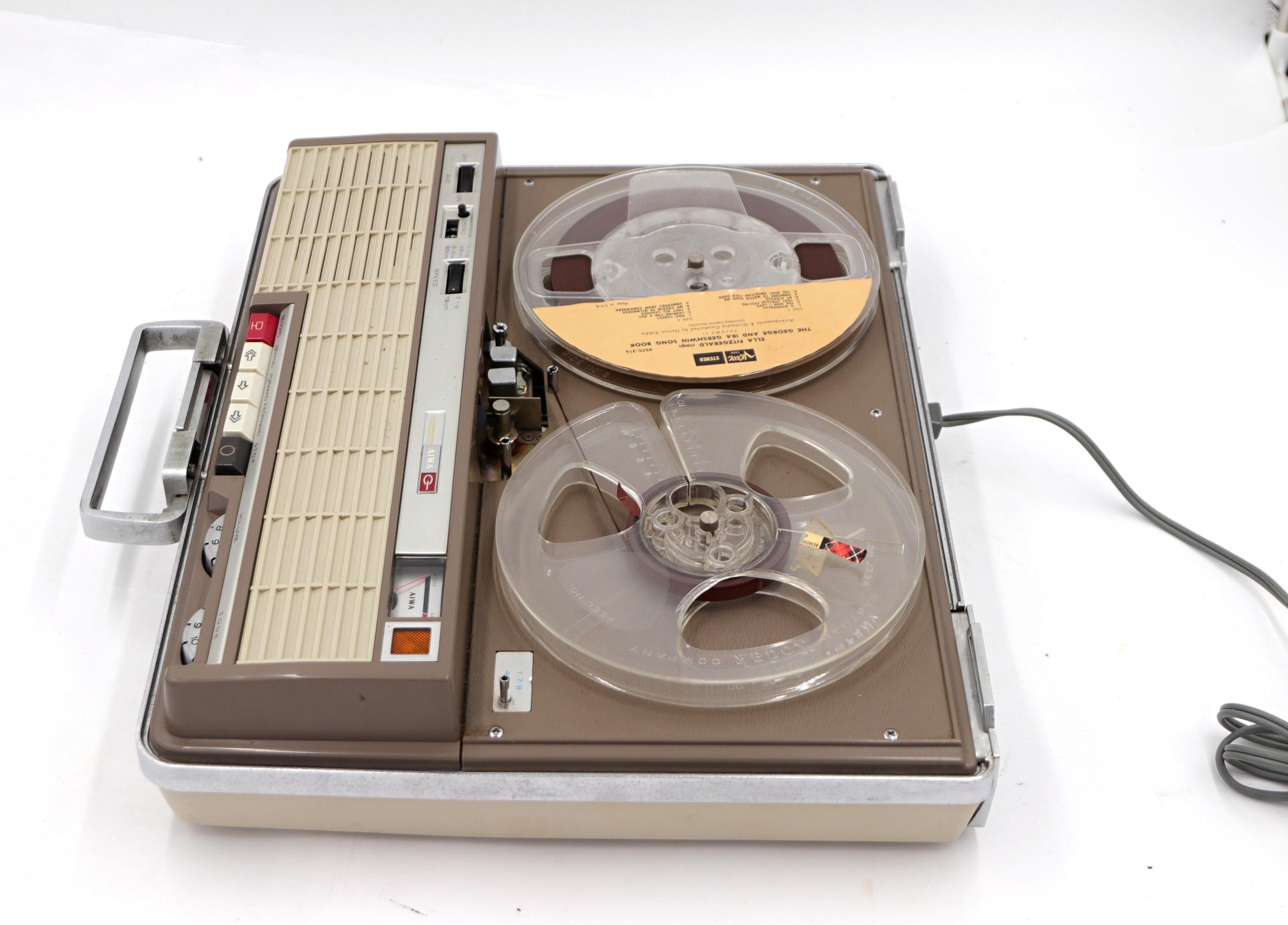 Vintage Aiwa Portable Reel to Reel Transitor Recorder/ Player Solid State, Case 2