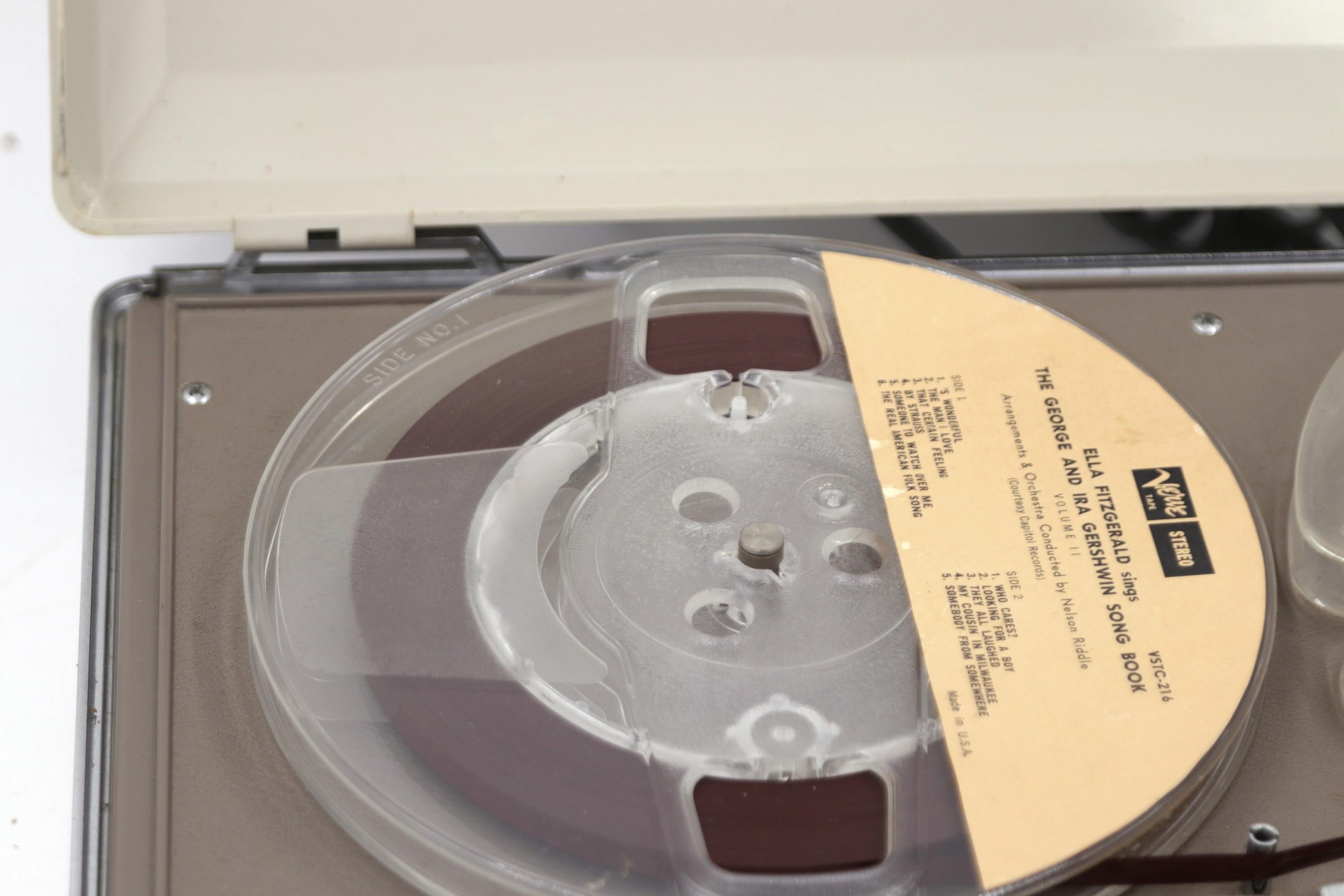 Mid-Century Modern Vintage Aiwa Portable Reel to Reel Transitor Recorder/ Player Solid State, Case