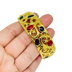 Pulsera brazalete vintage AK ANNE KLEIN firmada en tono dorado con esmalte de diseño masivo