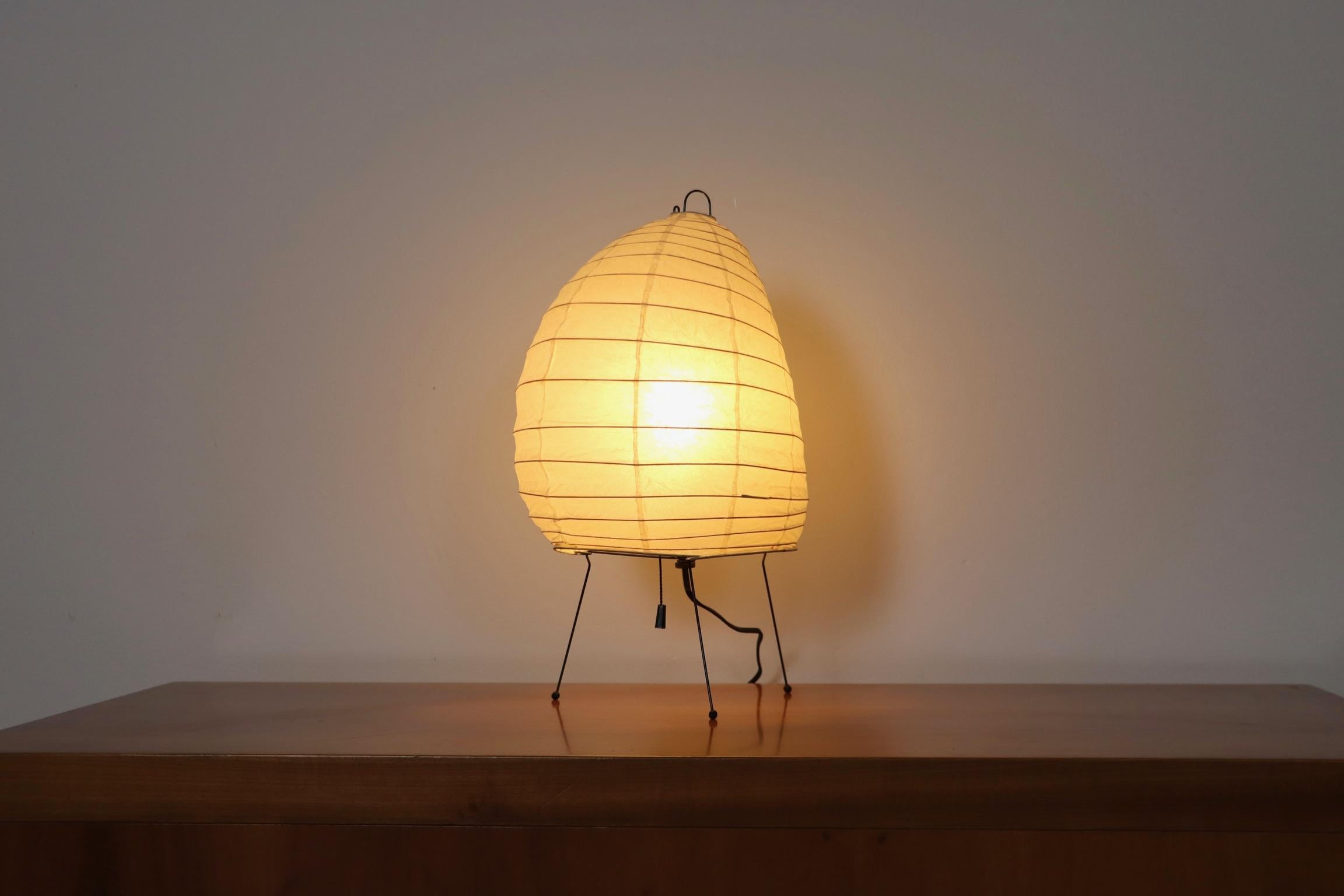 Vintage Akari Model 1N Light Sculpture Table Lamp By Isamu Noguchi, Japan 1980s For Sale 6
