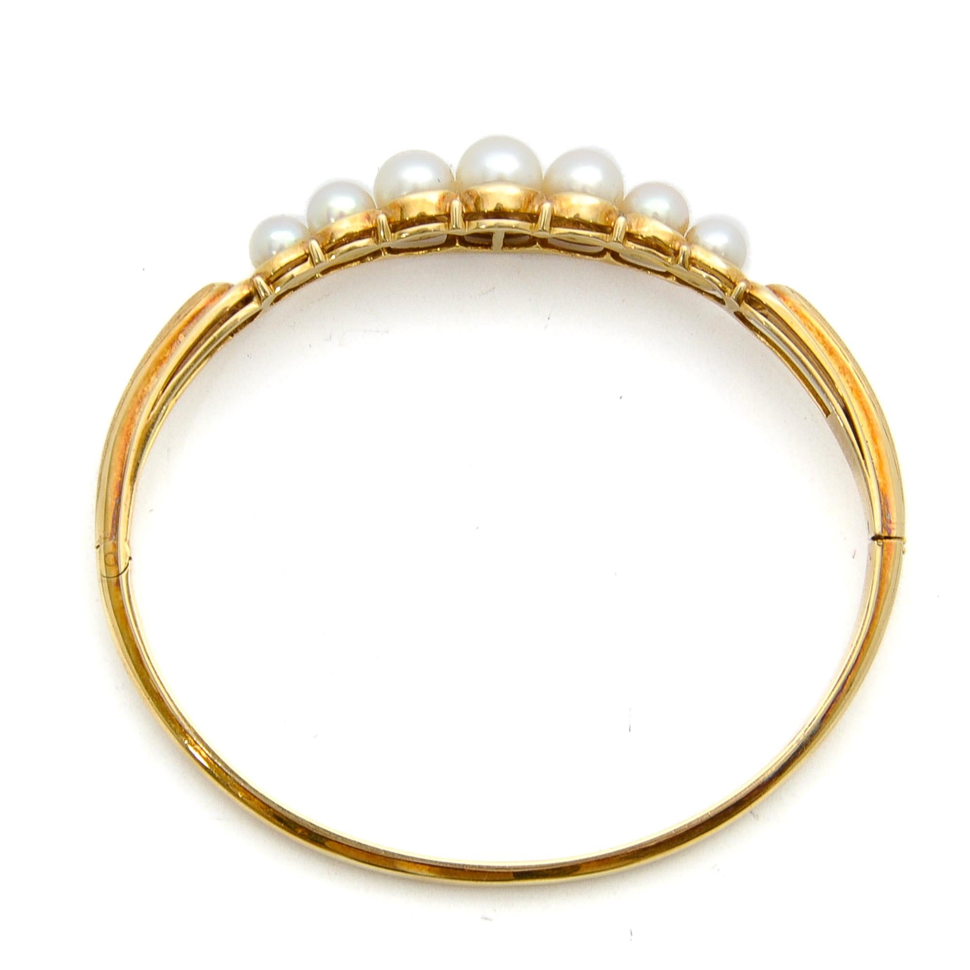 Round Cut Vintage Akoya Pearl and 14K Gold Bangle Bracelet For Sale