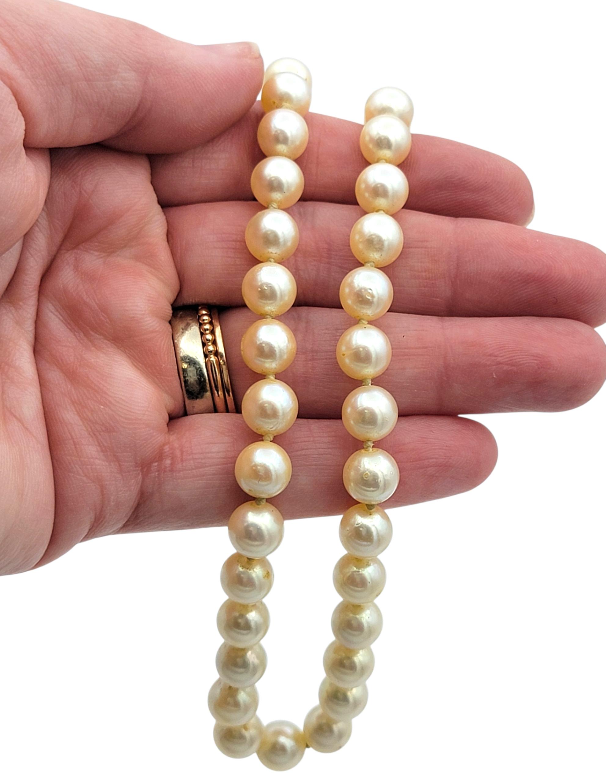 Collier vintage de perles d'Akoya avec perles de Tahiti et fermoir en diamant en or 14 carats en vente 2