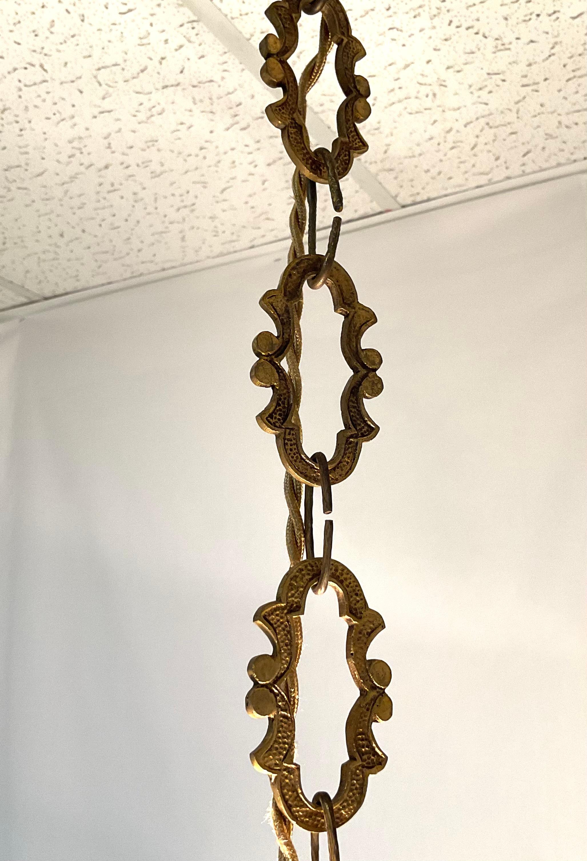 Inizio XX secolo Ciondolo di cristallo a foglia d'oro in alabastro vintage in vendita
